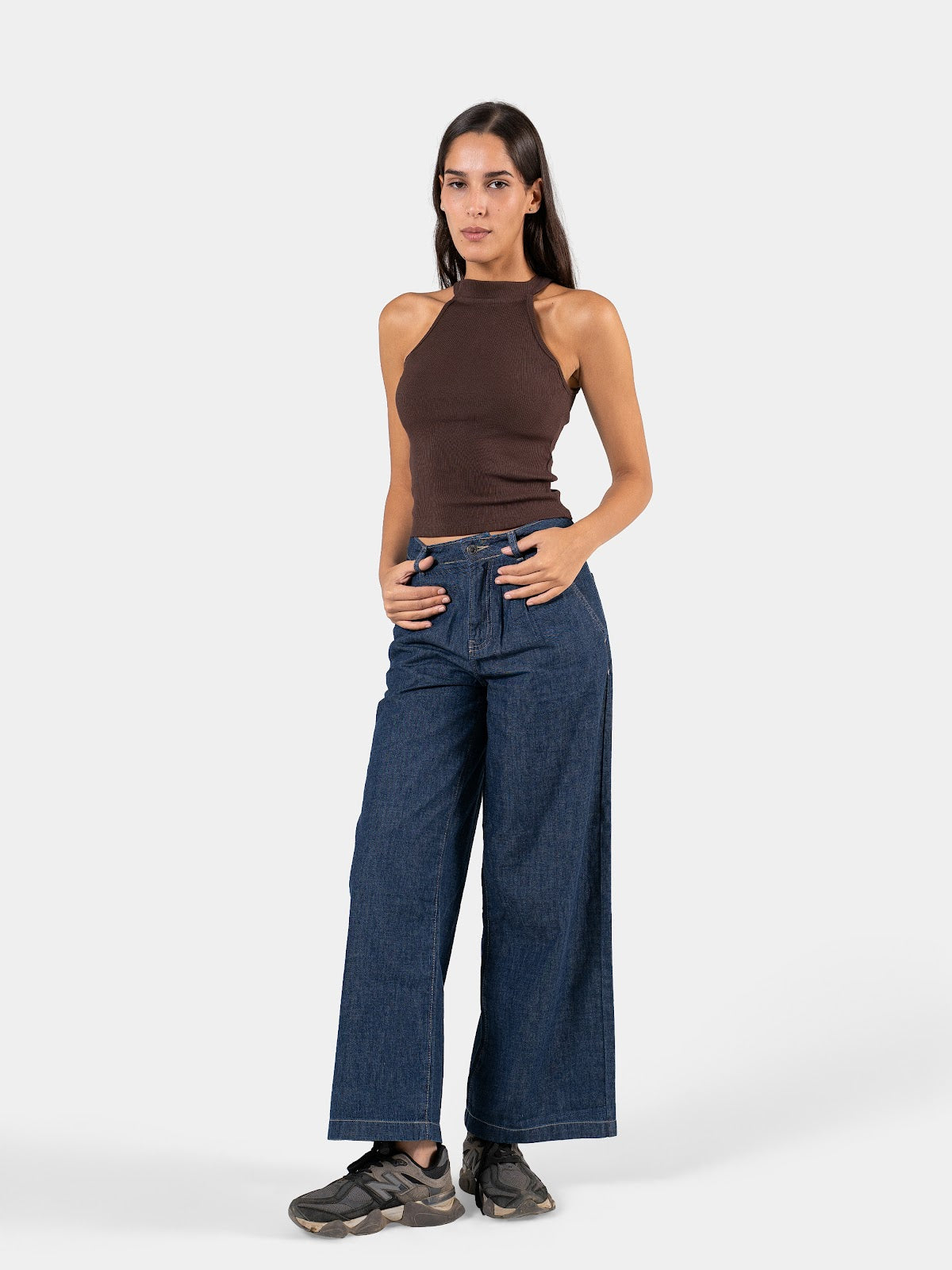 RIBBED HALTER TOP BROWN 1
