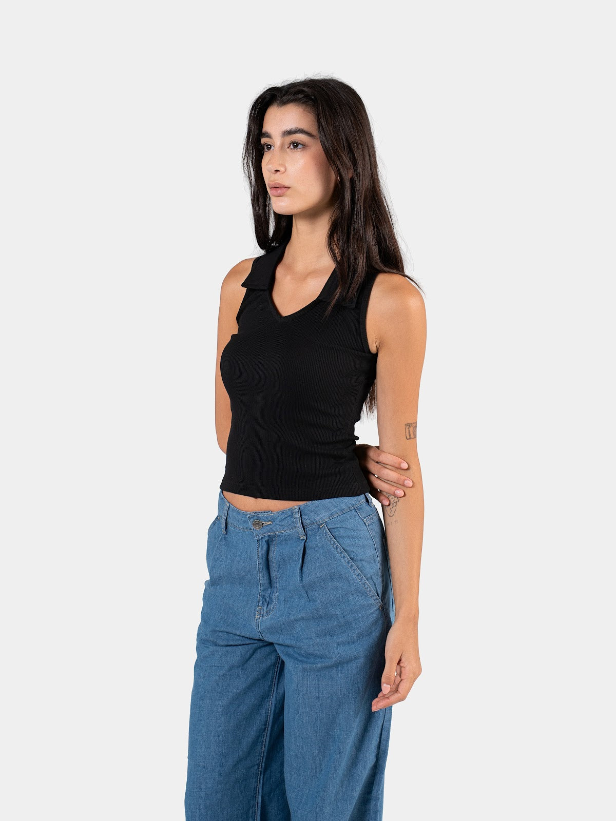 RIBBED COLLARED TANK TOP BLACK 3