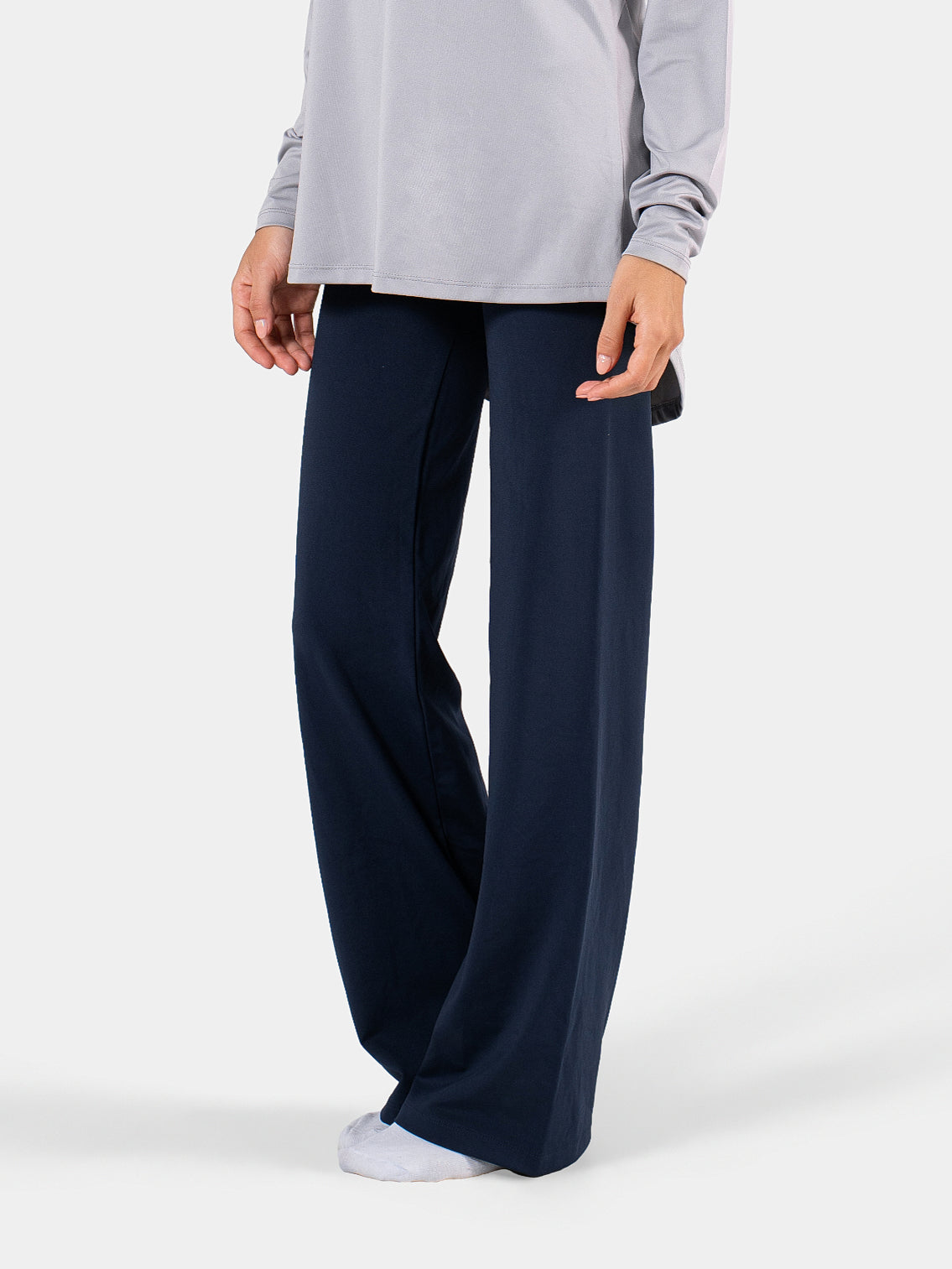 MOVE STRAIGHT LEG YOGA PANTS NAVY 3