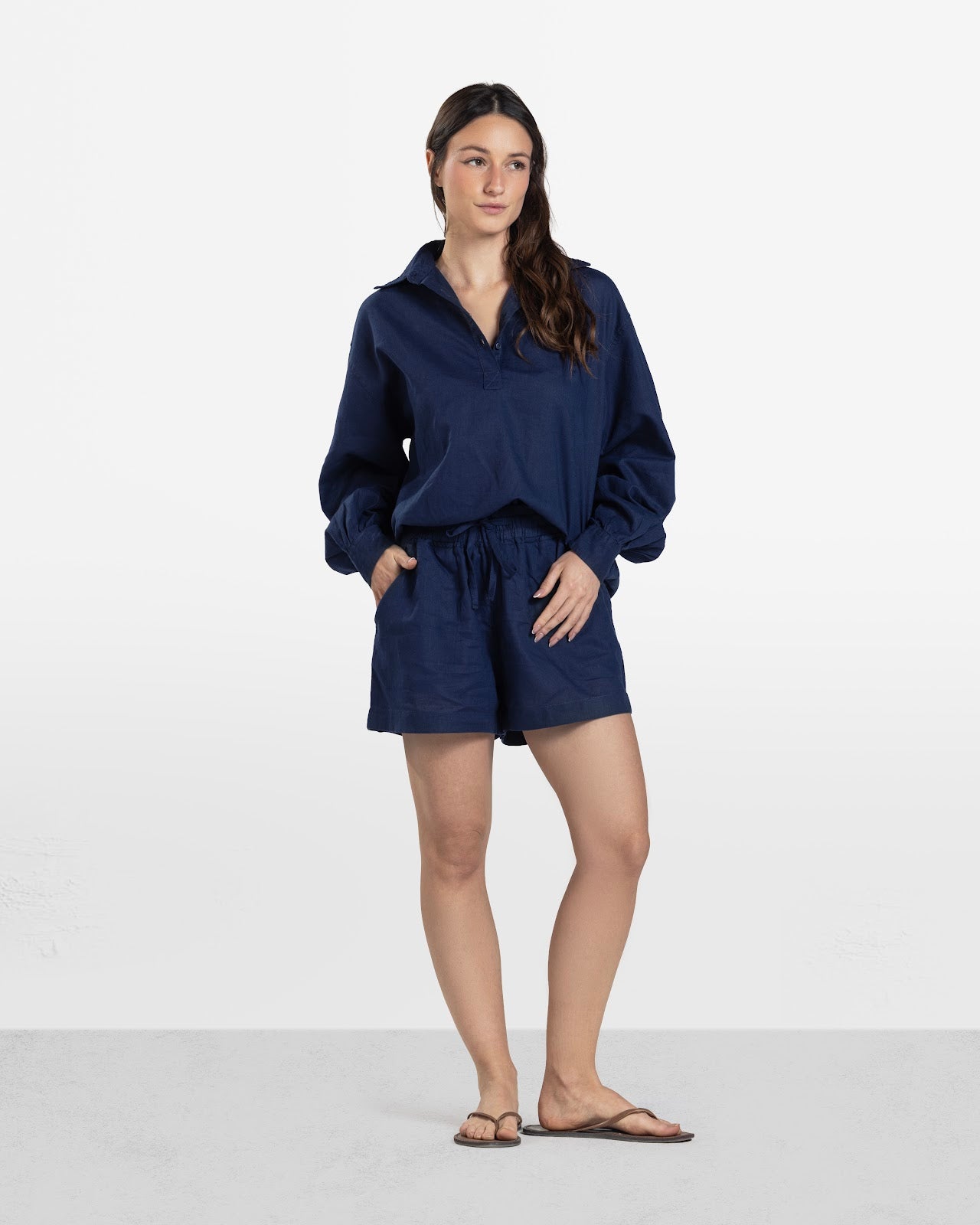 LINEN SHORTS NAVY 2