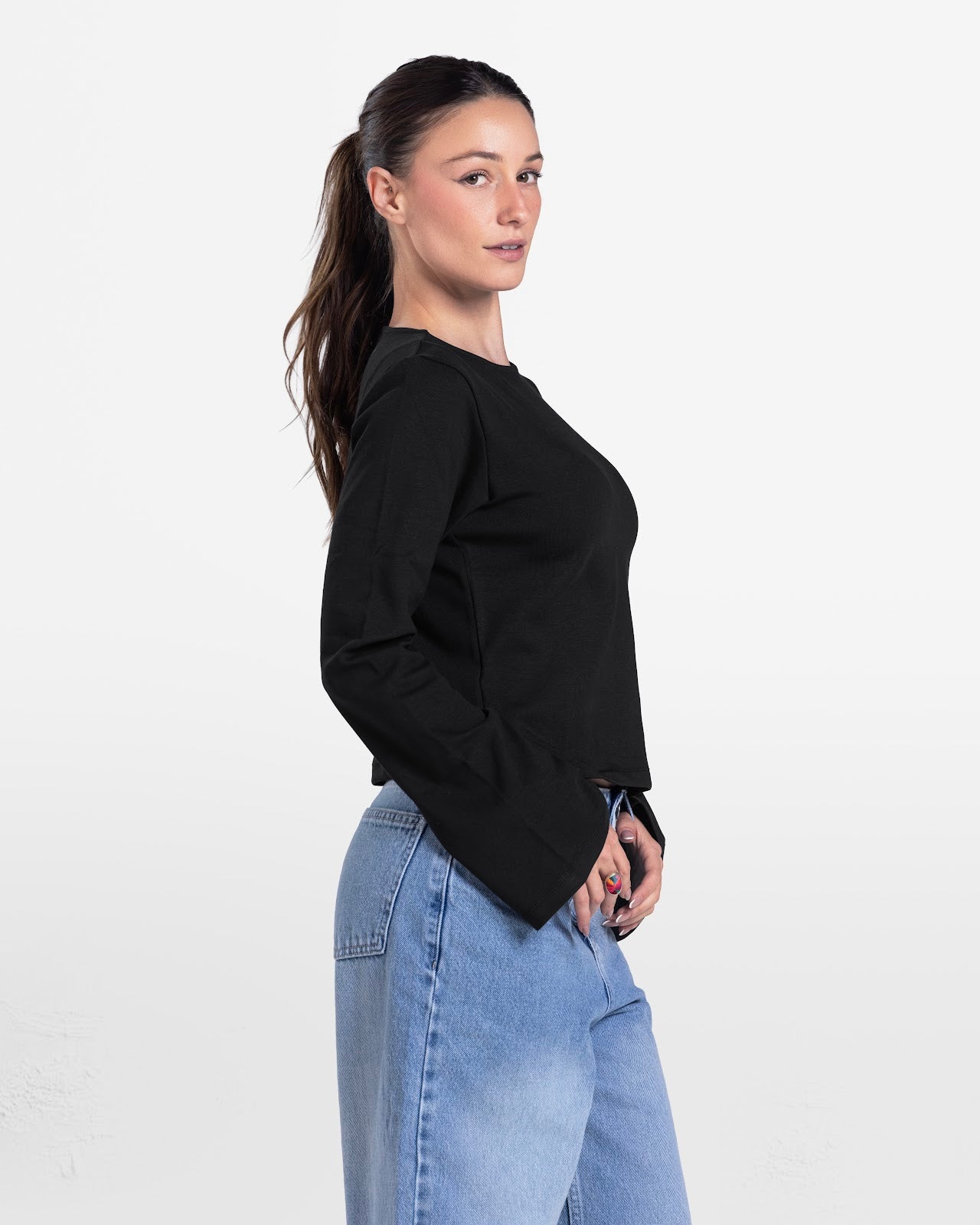 LOOSE FIT LONG SLEEVE TOP BLACK 3