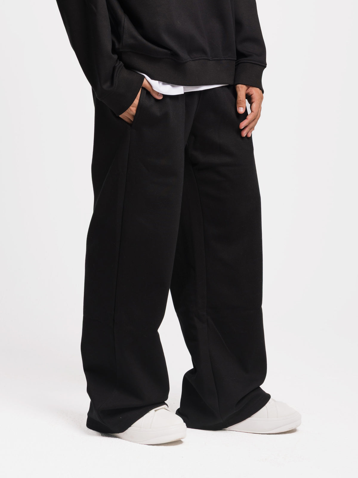 COMFORT+ STRAIGHT LEG SWEATPANTS