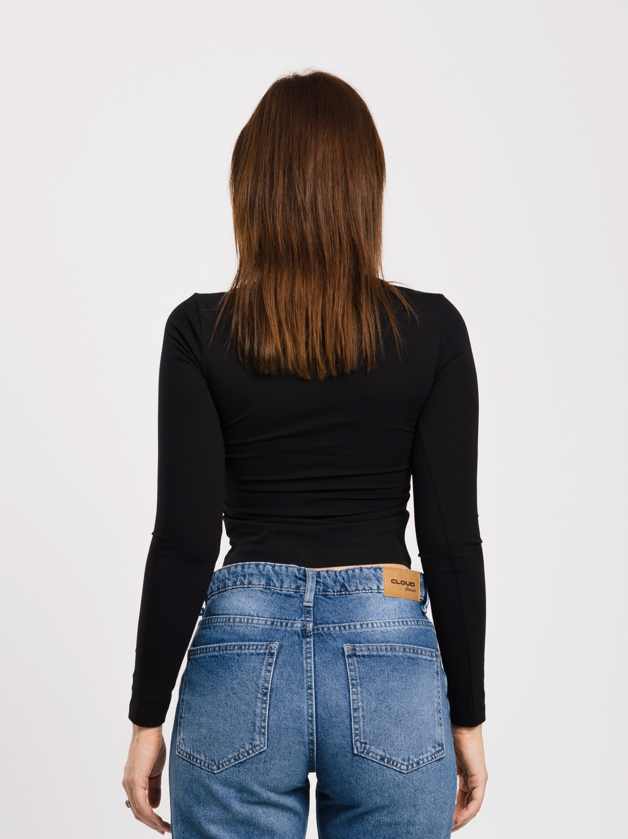 V-NECK LONG SLEEVE TOP