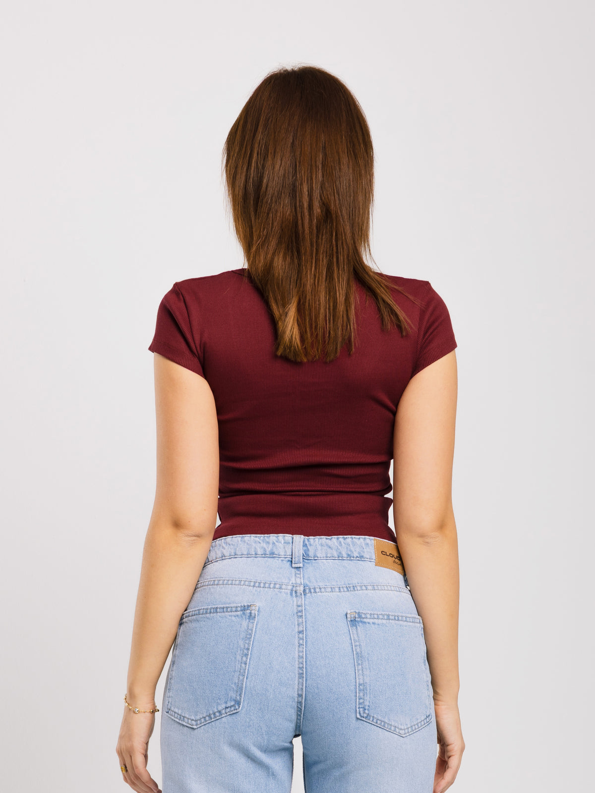 RIBBED U-SHAPED SHORT SLEEVE TOP