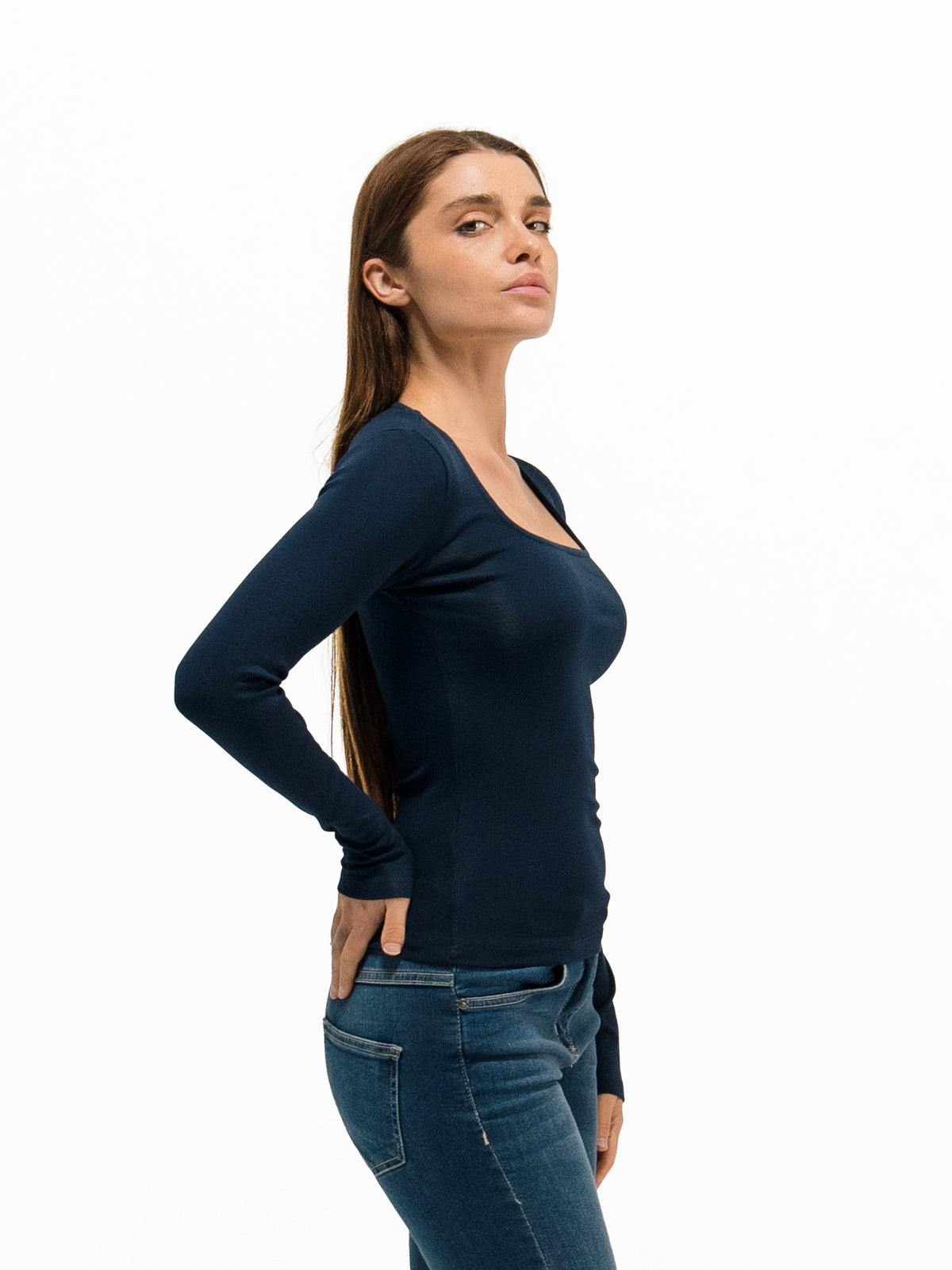SQUARE NECK LONG SLEEVE TOP