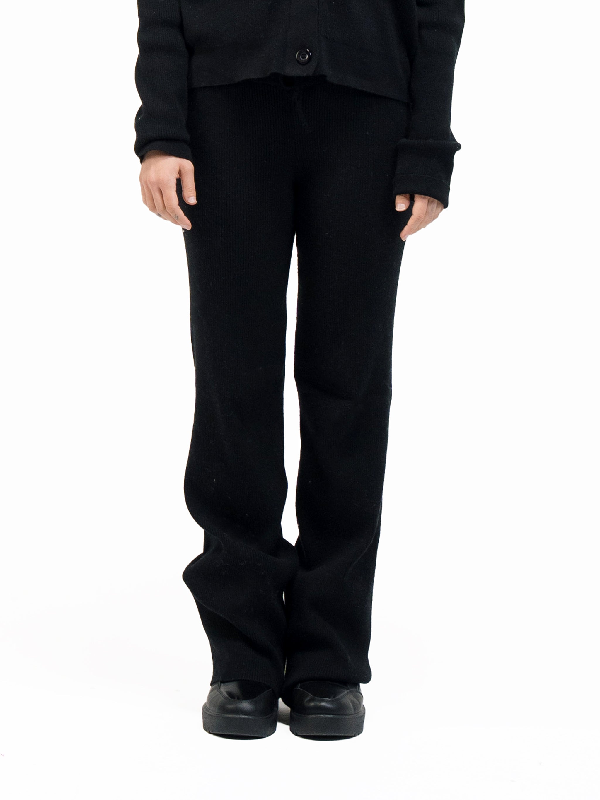 KNIT PANTS