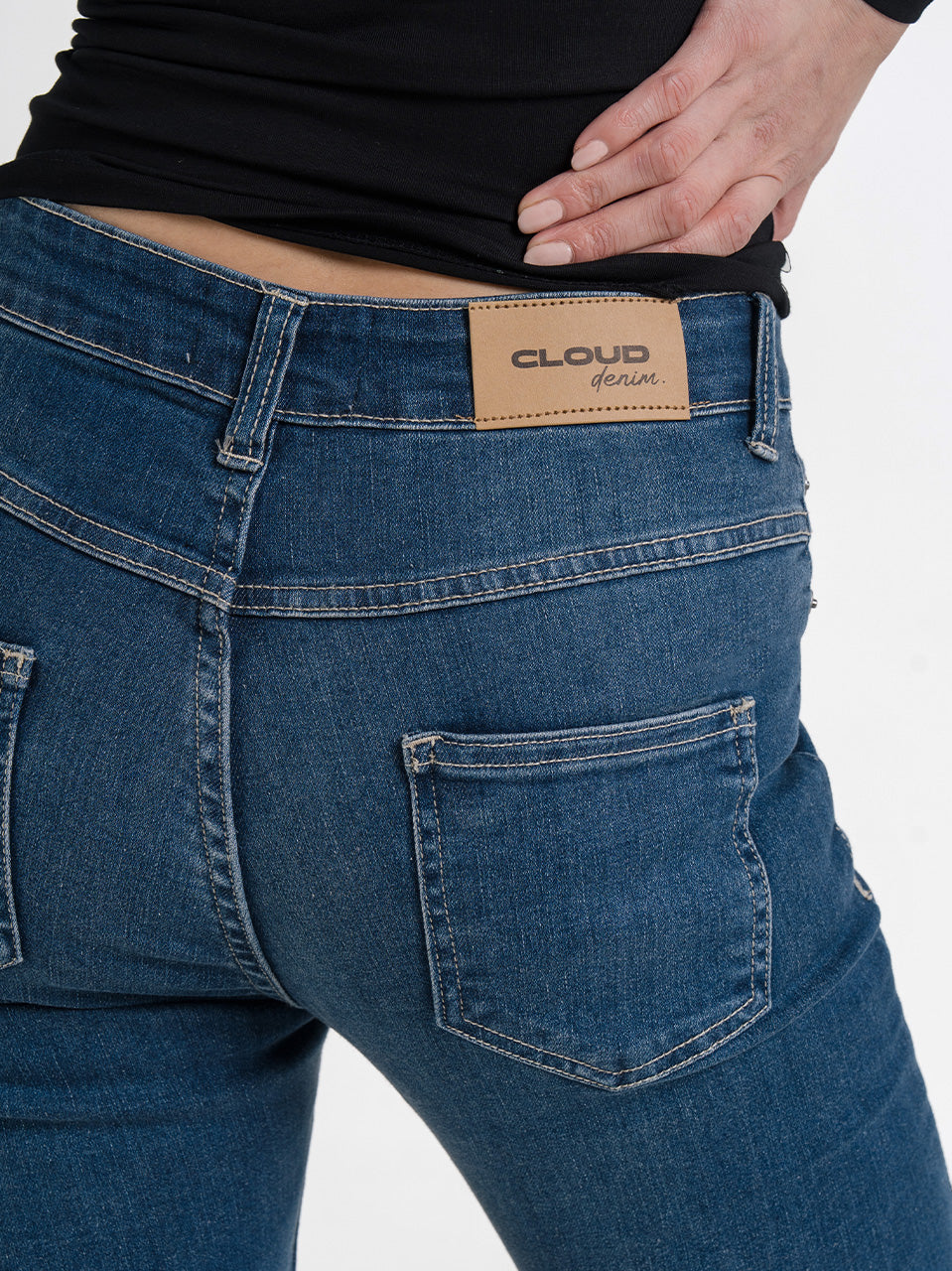 FLARE JEANS