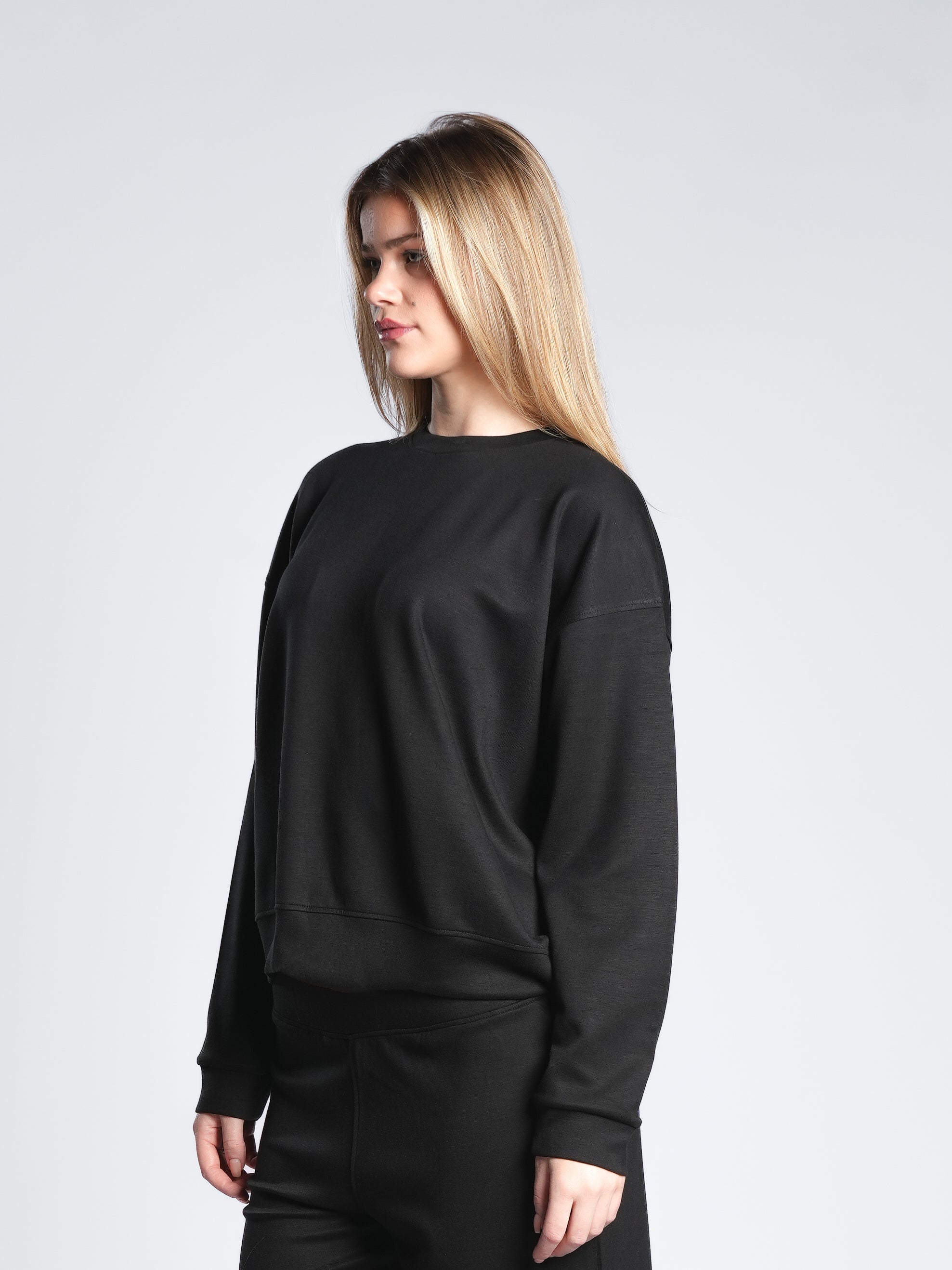 BREATHABLE COMFORTLUX CREWNECK