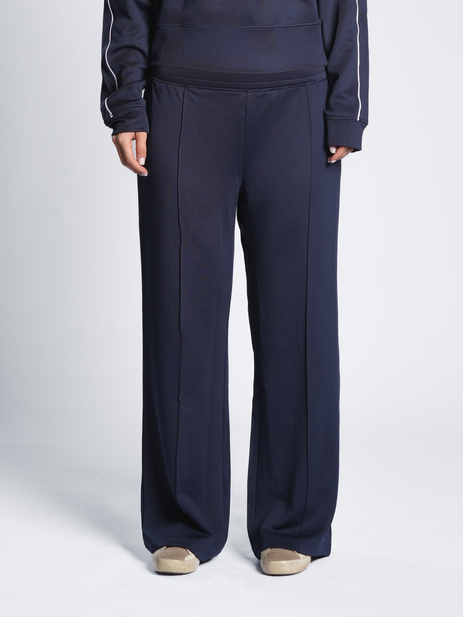BREATHABLE COMFORTLUX PLEATED WIDE LEG PANTS