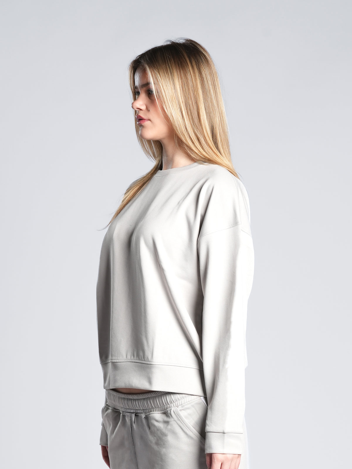 BREATHABLE CREWNECK