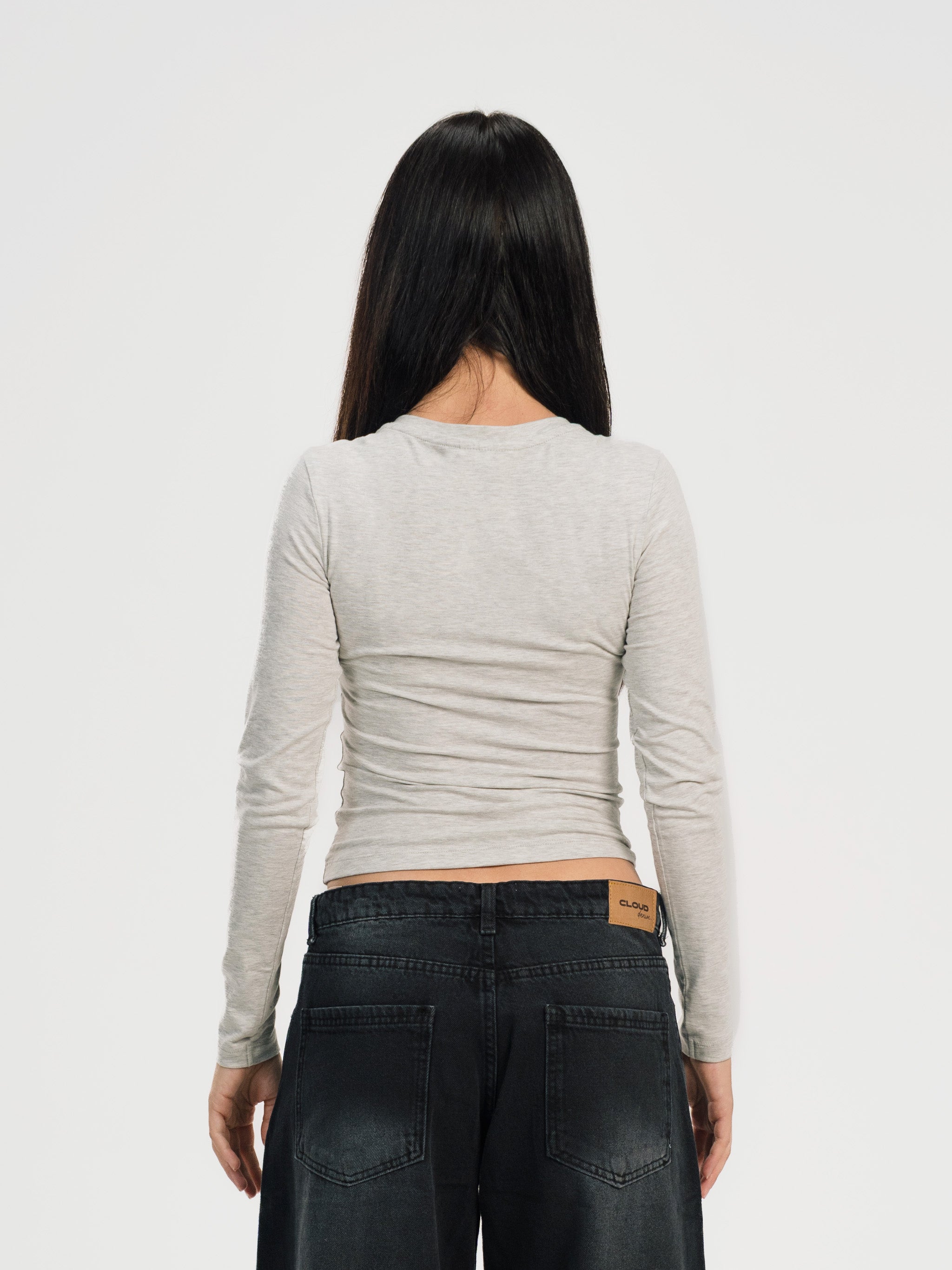 V-NECK LONG SLEEVE TOP