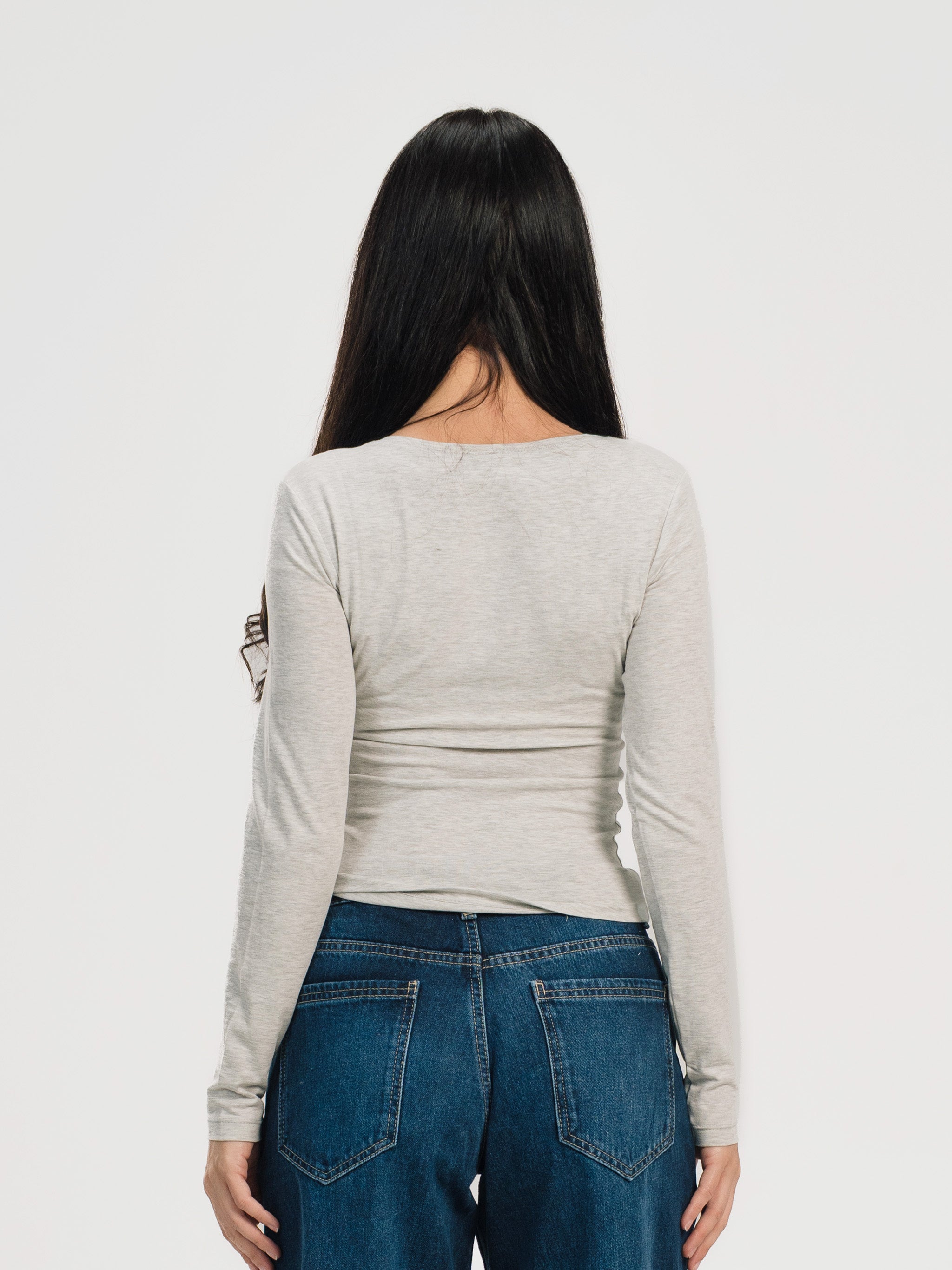 U-SHAPED LONG SLEEVE TOP