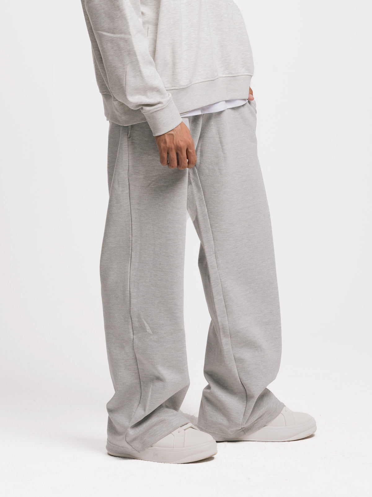 COMFORT+ STRAIGHT LEG SWEATPANTS