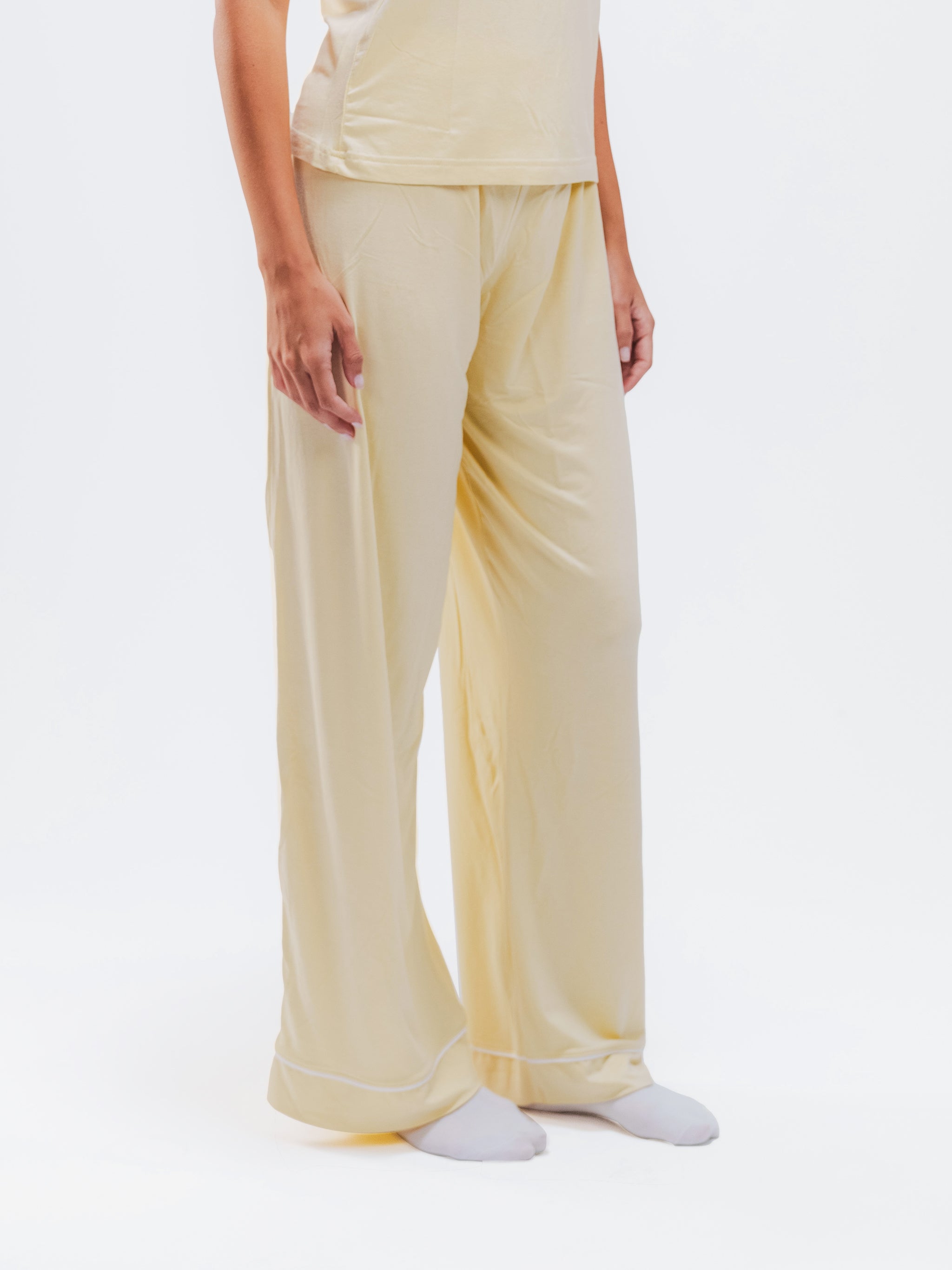 BUTTER YELLOW PIPED SPAGHETTI PANTS SET