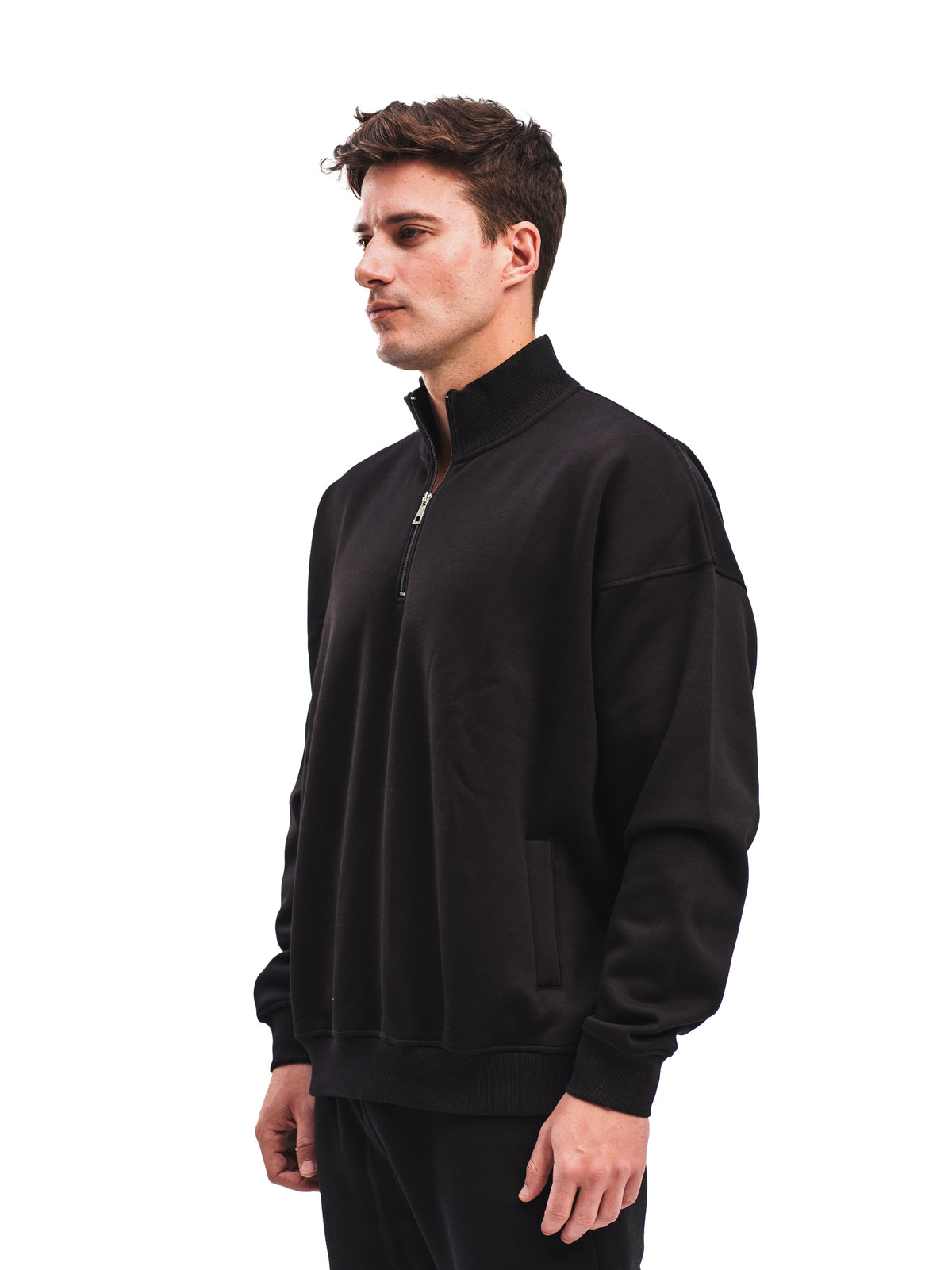 QUARTER ZIP