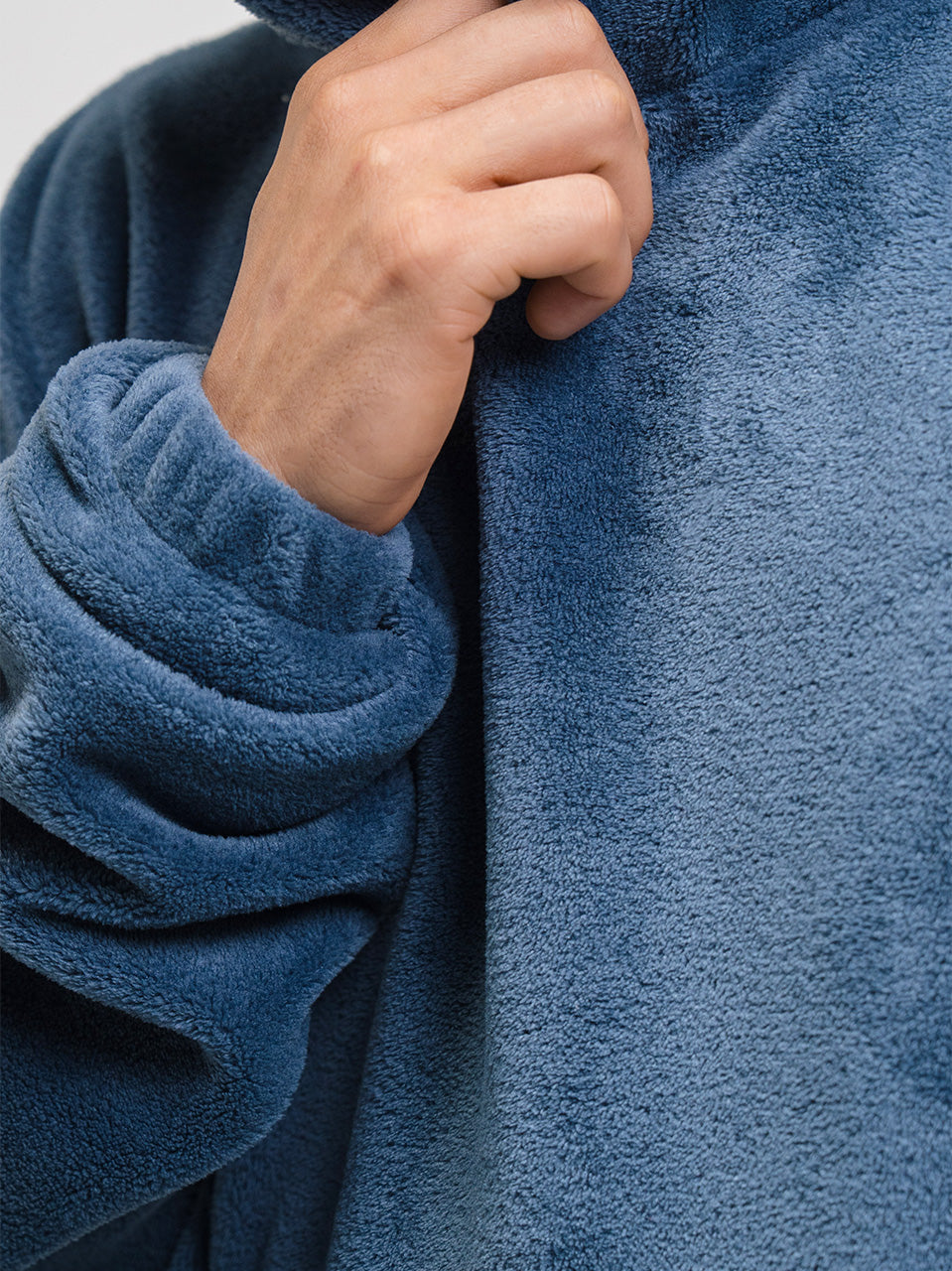 BLANKET HOODIE