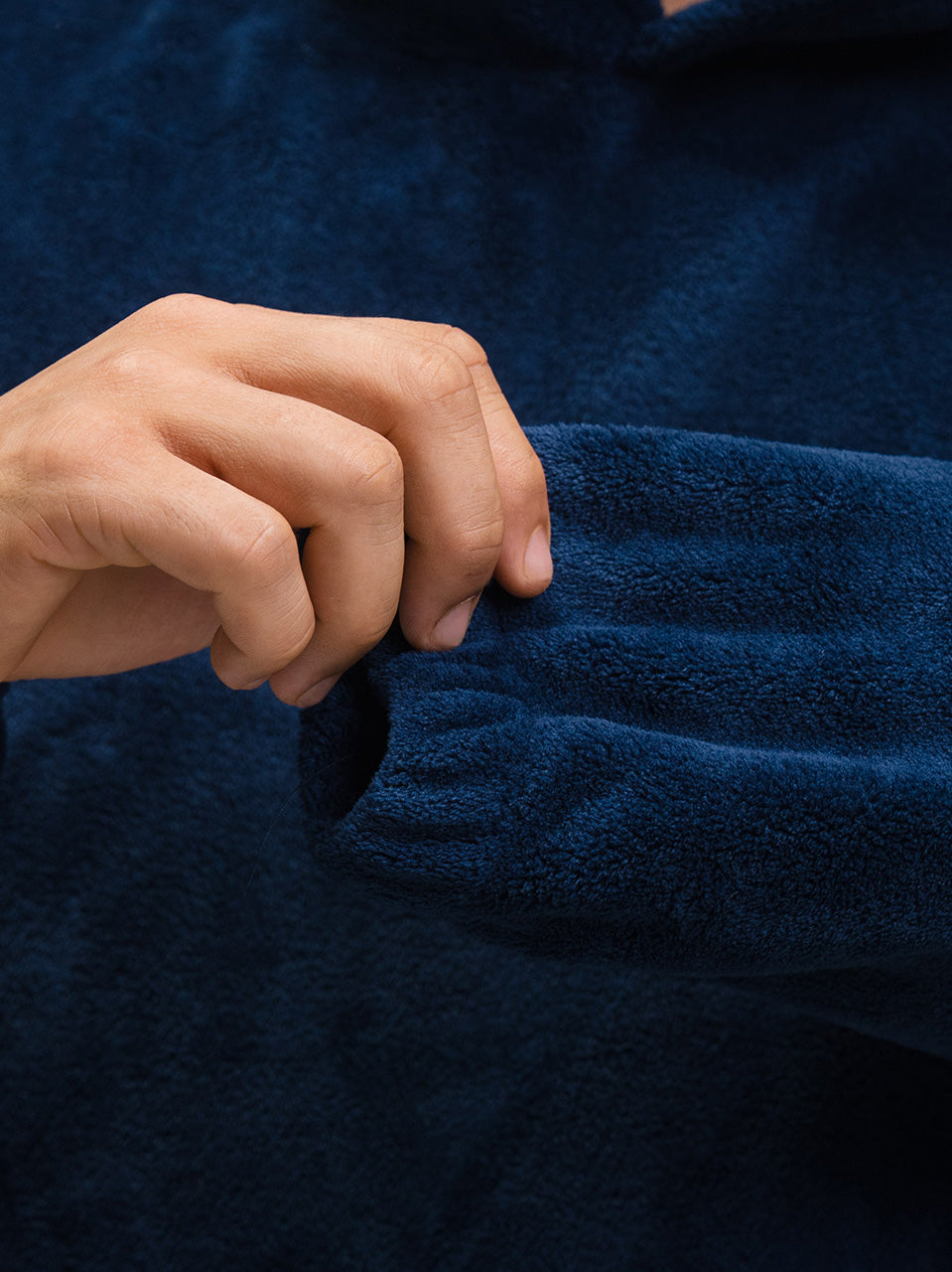 BLANKET HOODIE