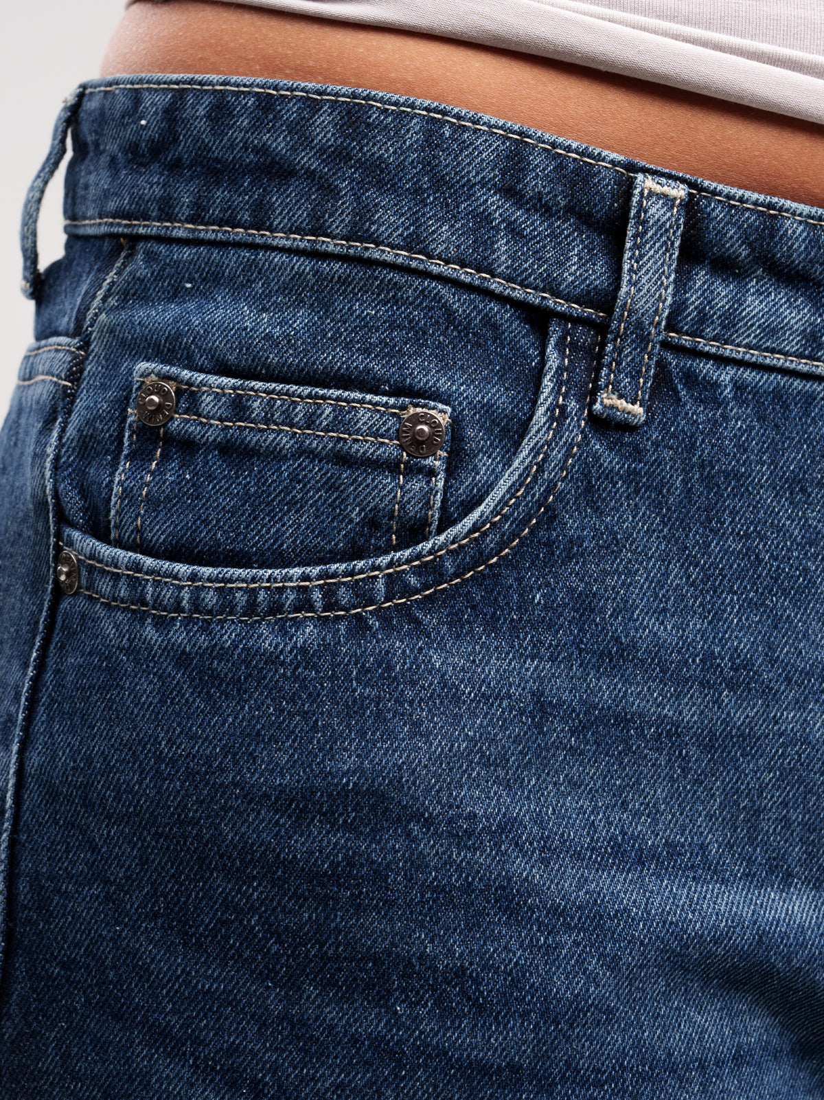 BAGGY JEANS