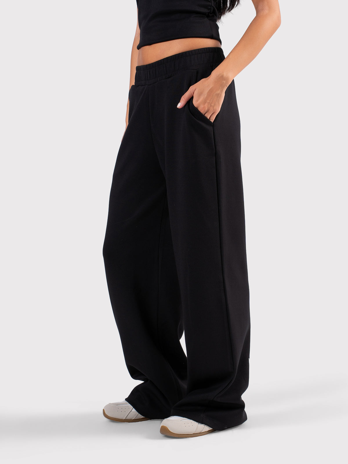 BREATHABLE WIDE LEG PANTS BLACK