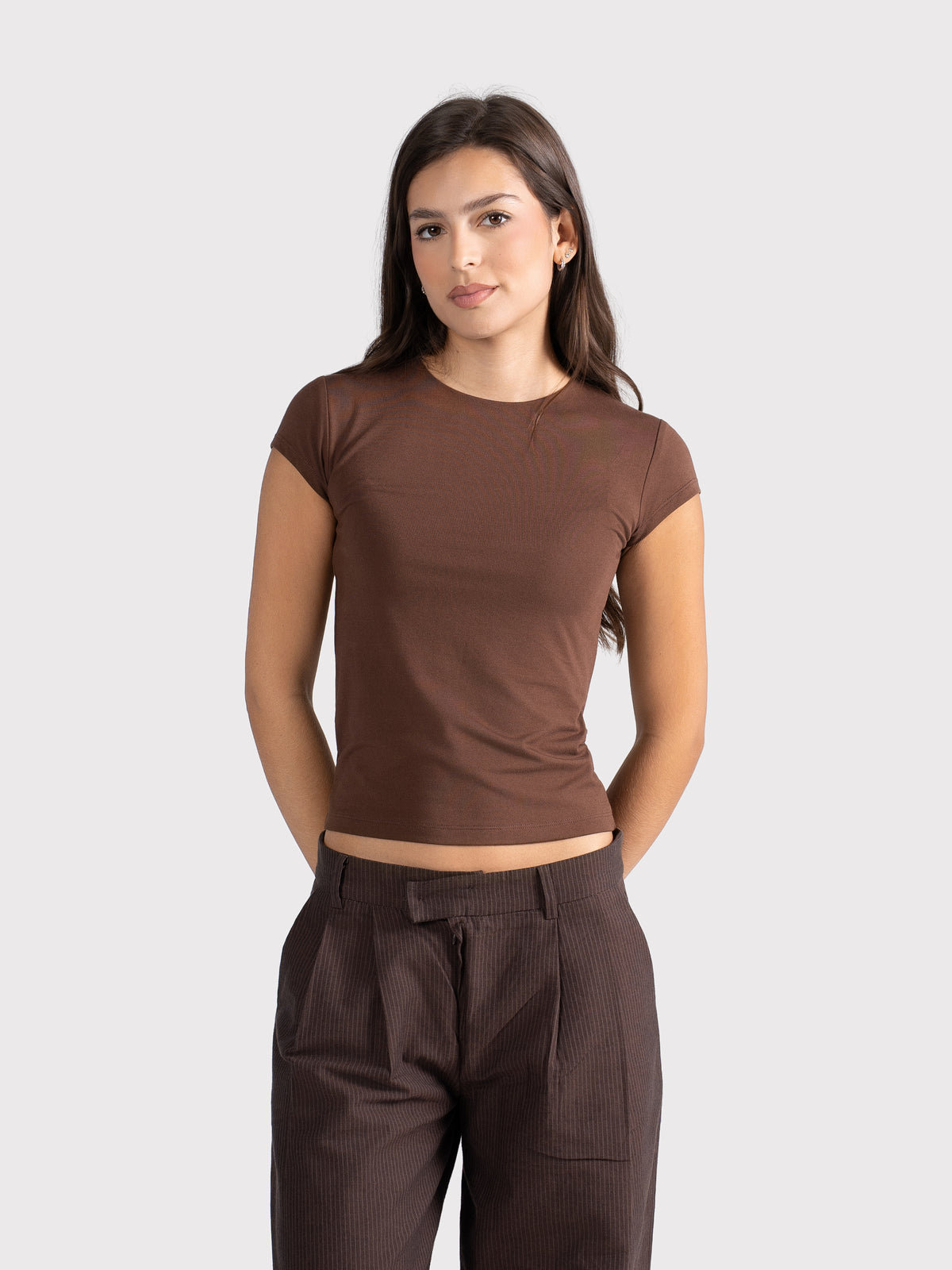 MICROFIBER BASIC SHORT SLEEVE TOP BROWN