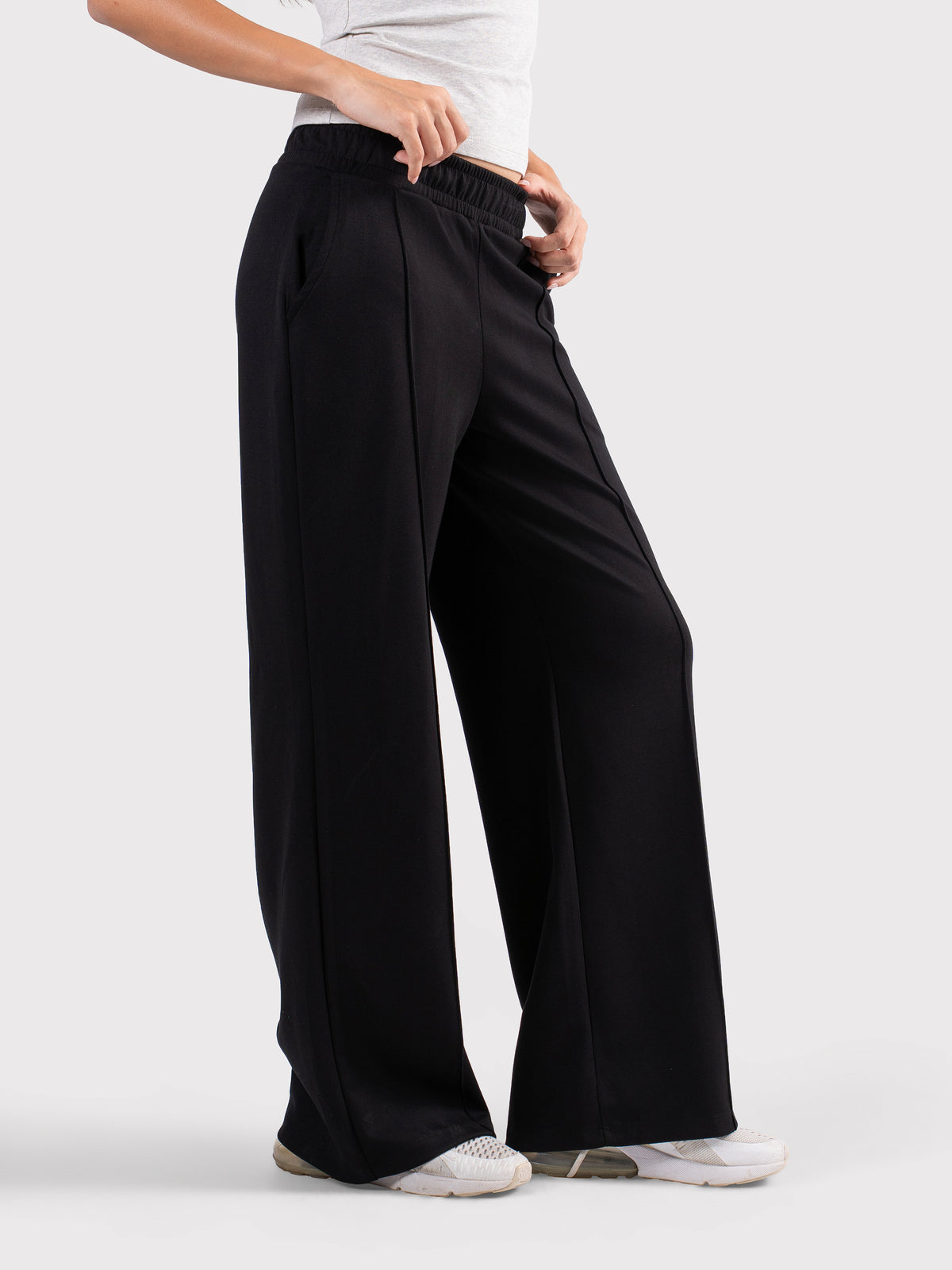 BREATHABLE PLEATED WIDE LEG PANTS BLACK