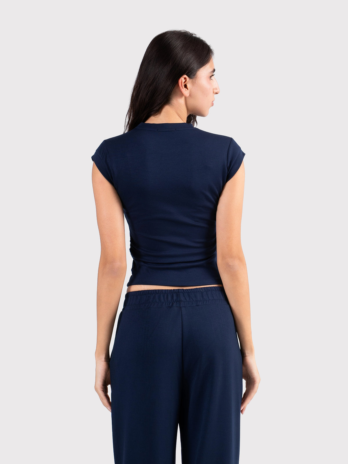 BREATHABLE CINCH TEE - NAVY