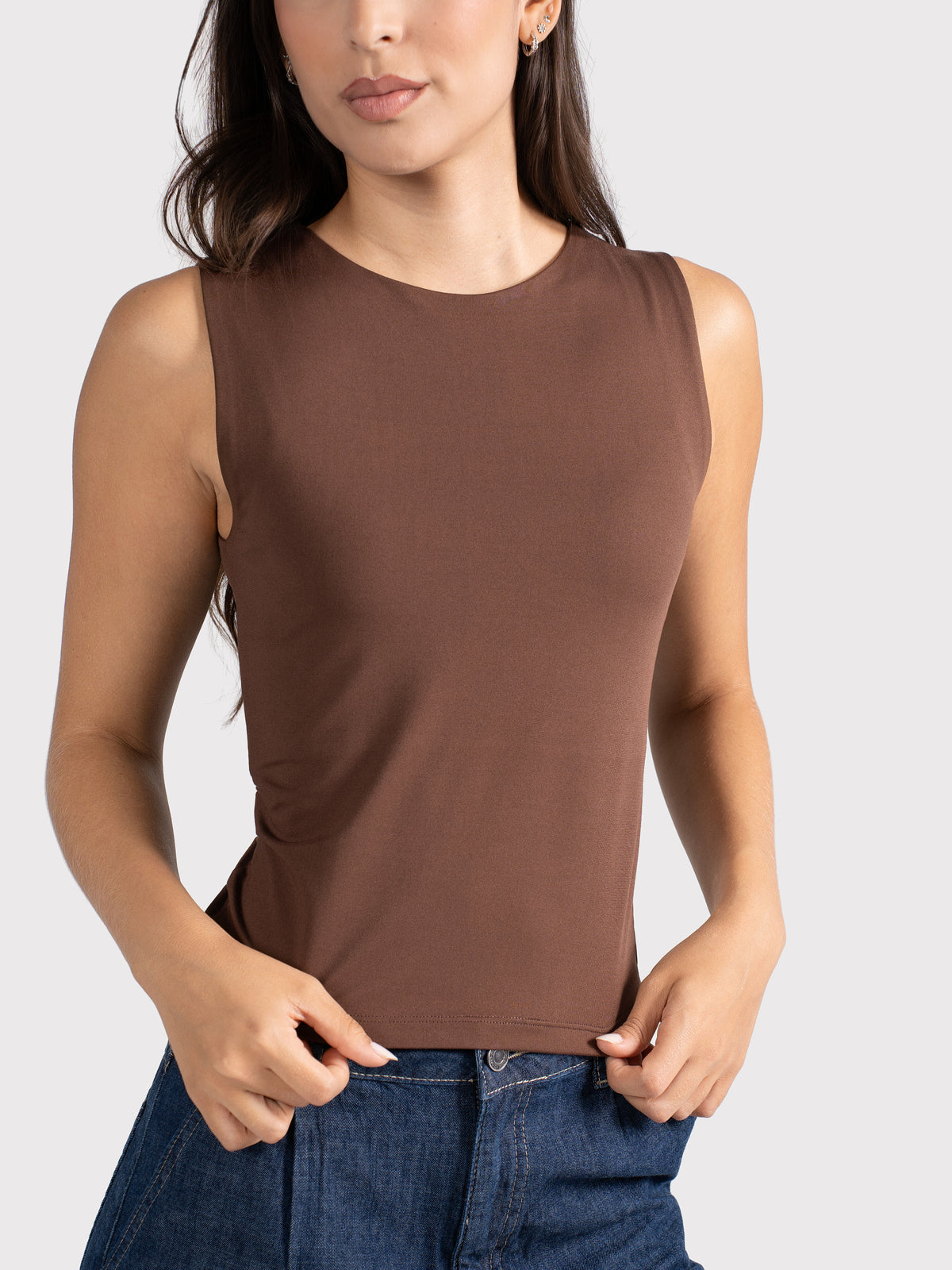MICROFIBER CREWNECK TANK TOP BROWN