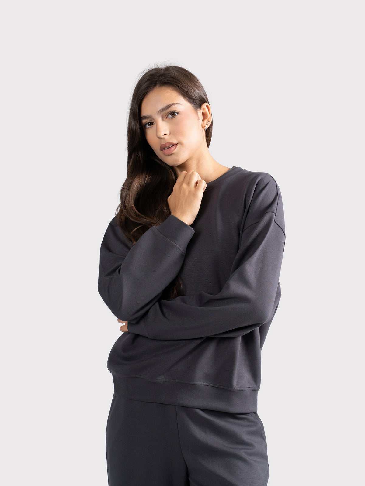 BREATHABLE CREWNECK GREY
