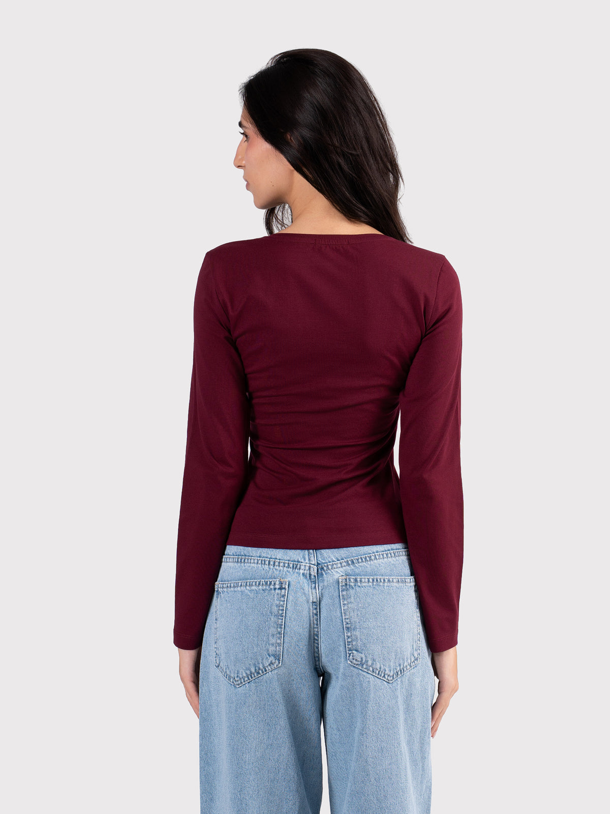U-SHAPED LONG SLEEVE TOP BURGUNDY