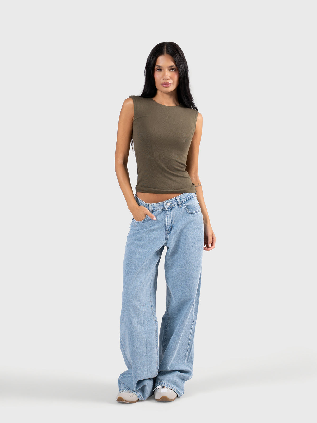 OLIVE 8