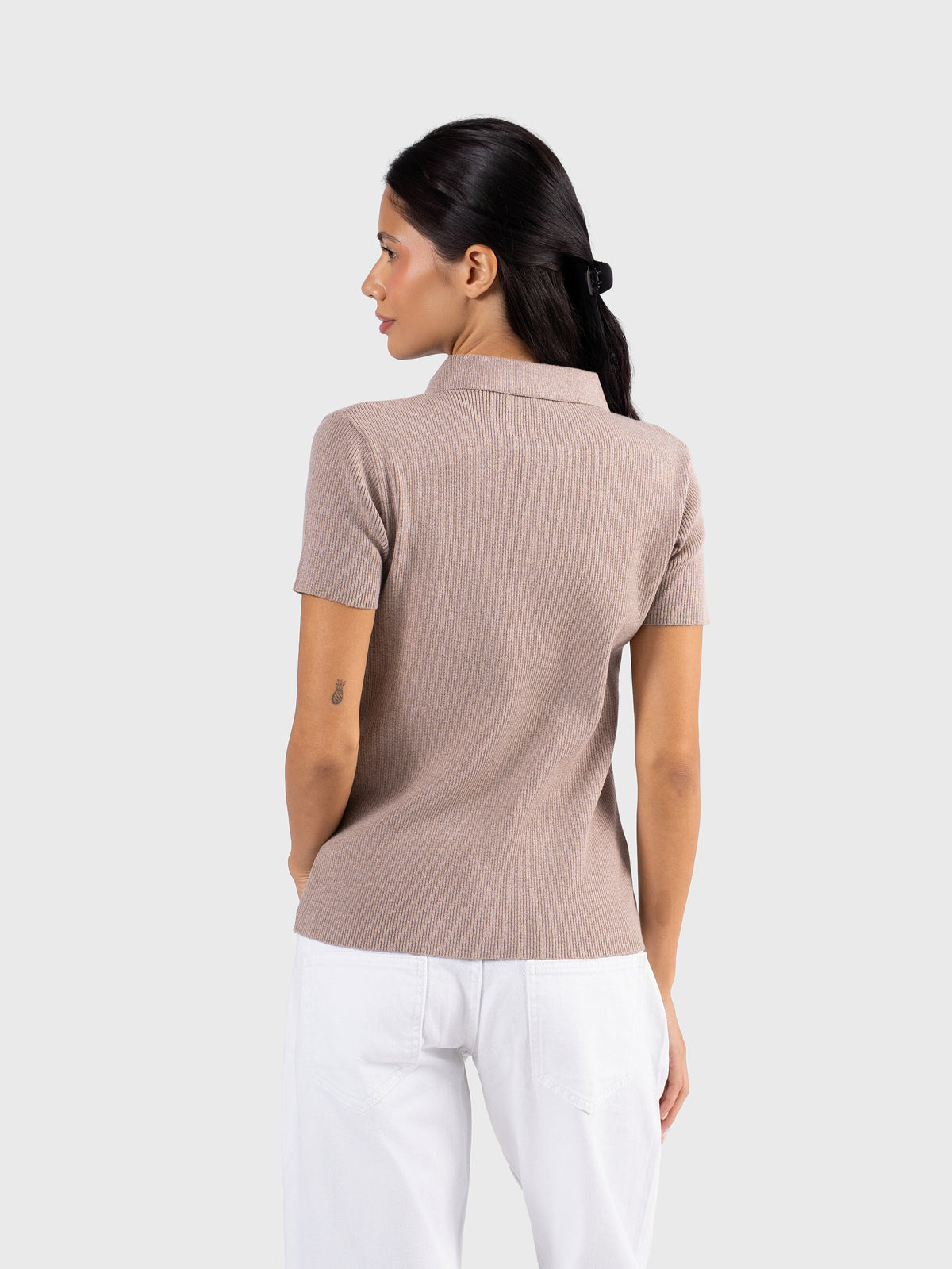 BEIGE 8