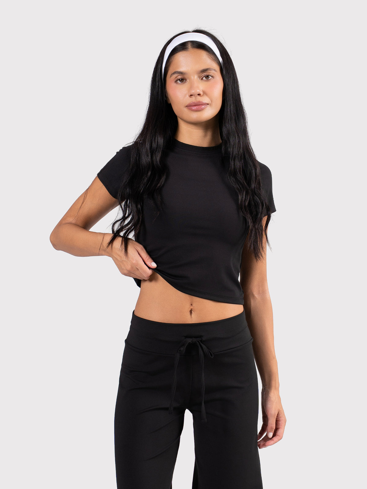 MOVE FITTED TOP BLACK