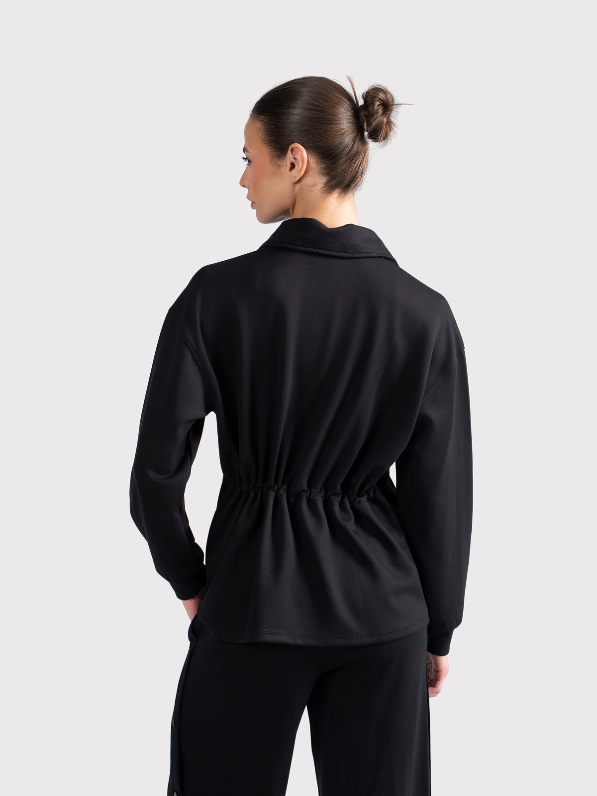 BREATHABLE CINCH SWEATER - BLACK