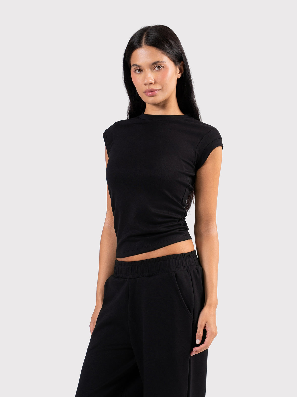BREATHABLE CINCH TEE - BLACK