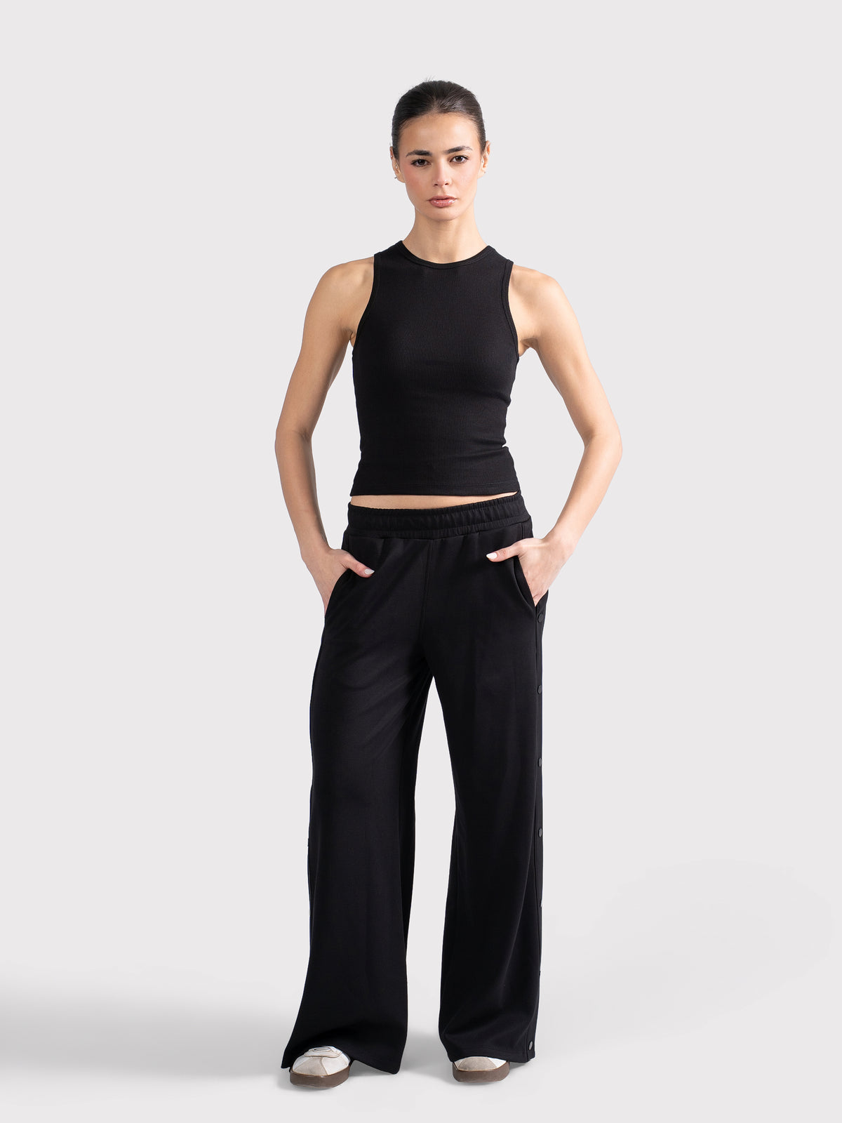 BREATHABLE SNAP PANTS - BLACK