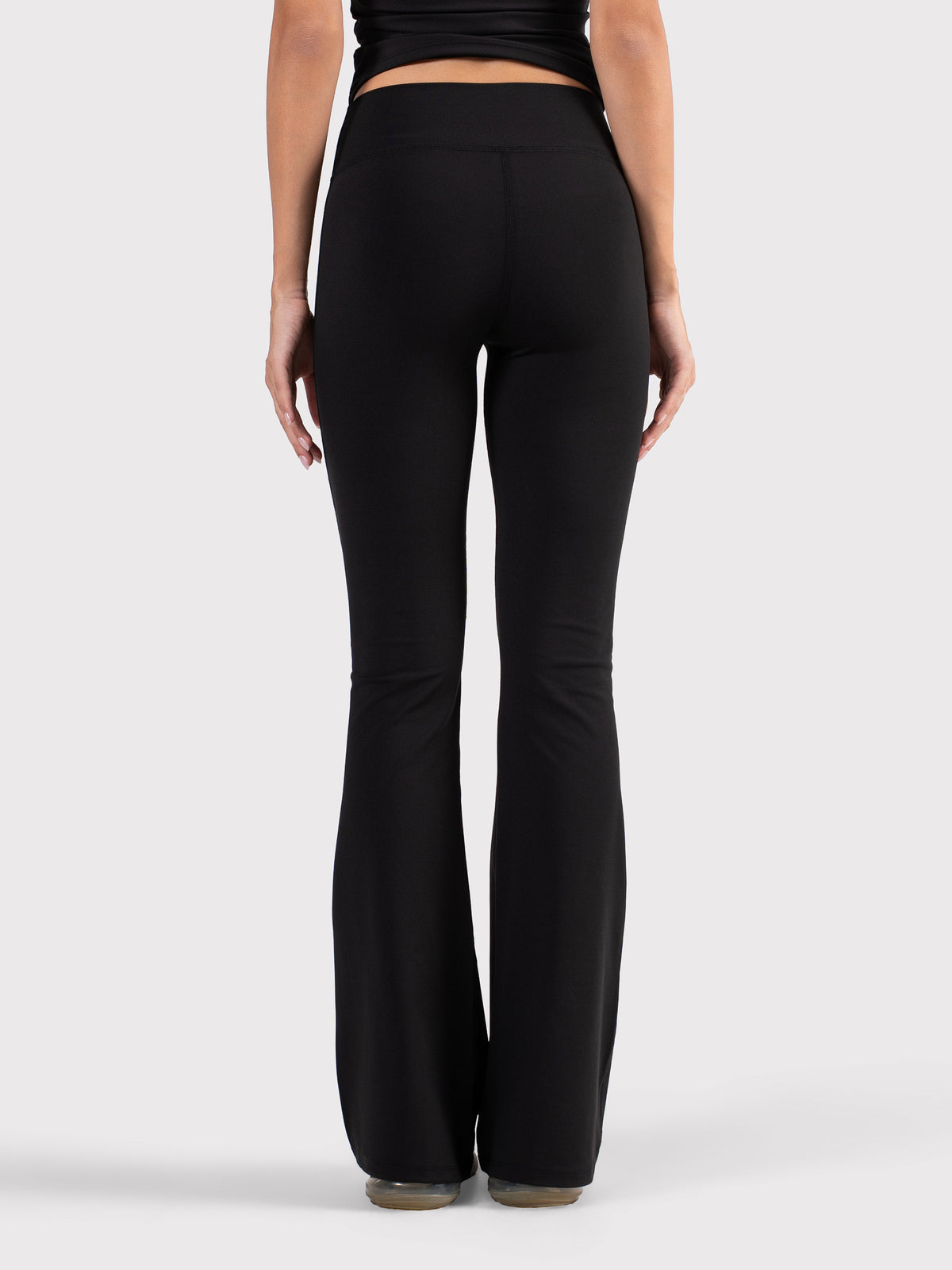 MOVE CROSSOVER YOGA PANTS BLACK