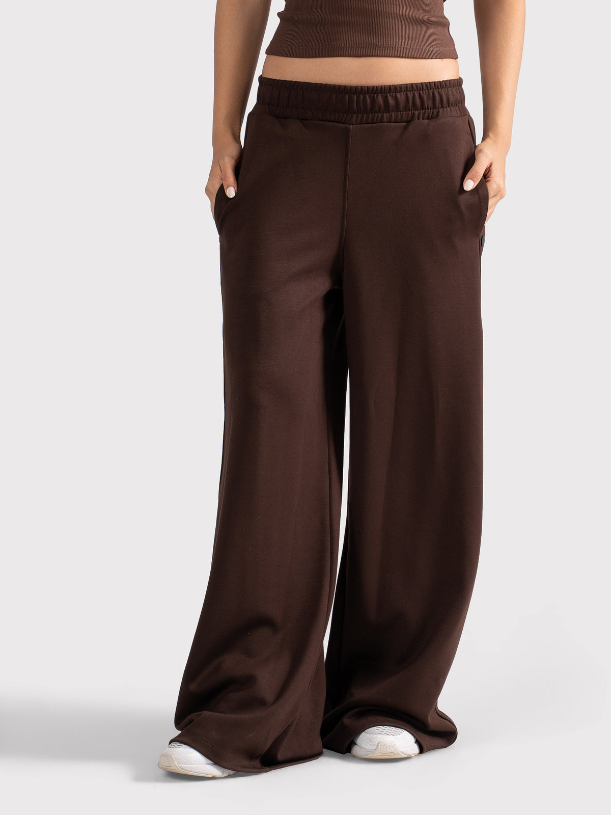 BREATHABLE SNAP PANTS - BROWN