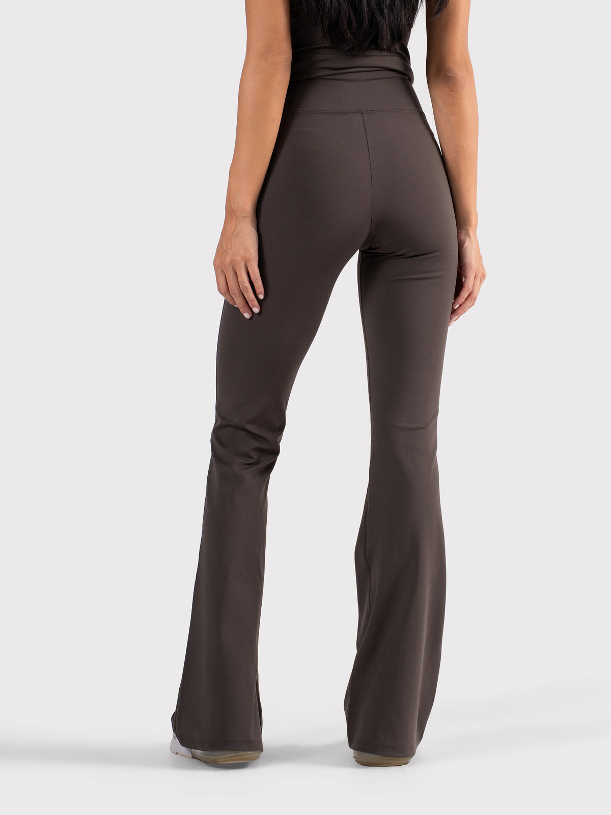 BROWN 5