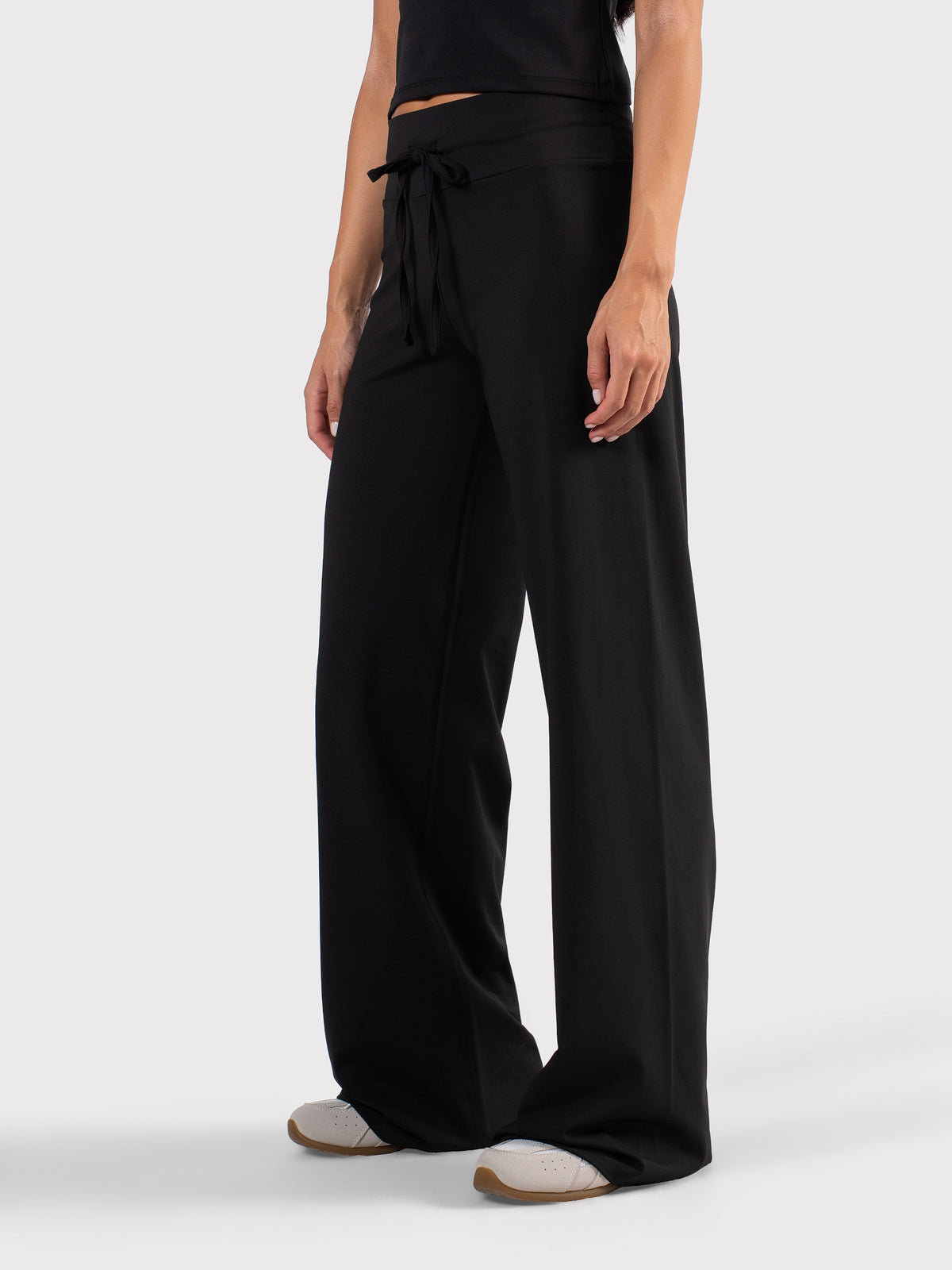 WIDE LEG DRAWSTRING MOVE PANTS BLACK
