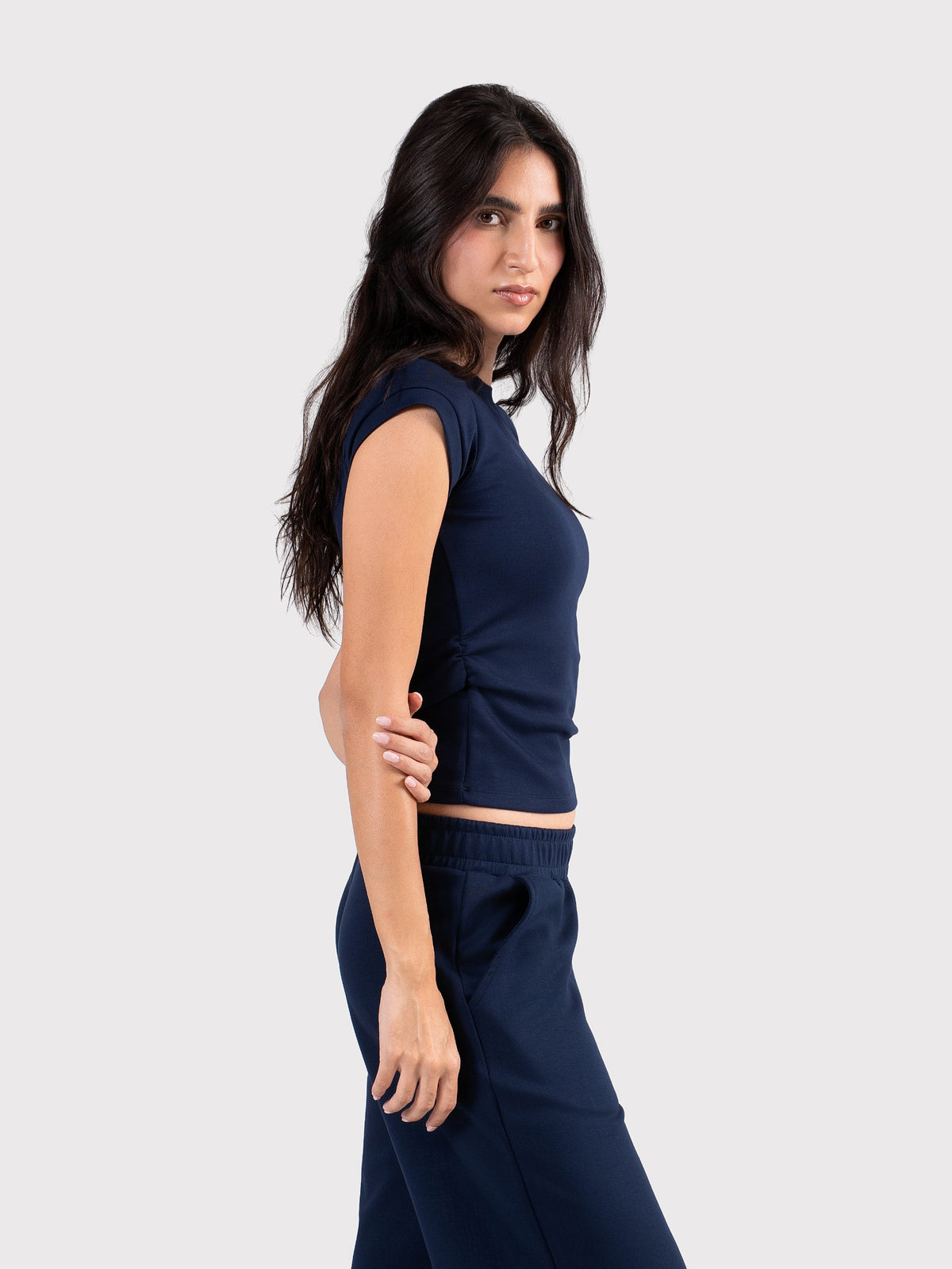 BREATHABLE CINCH TEE - NAVY