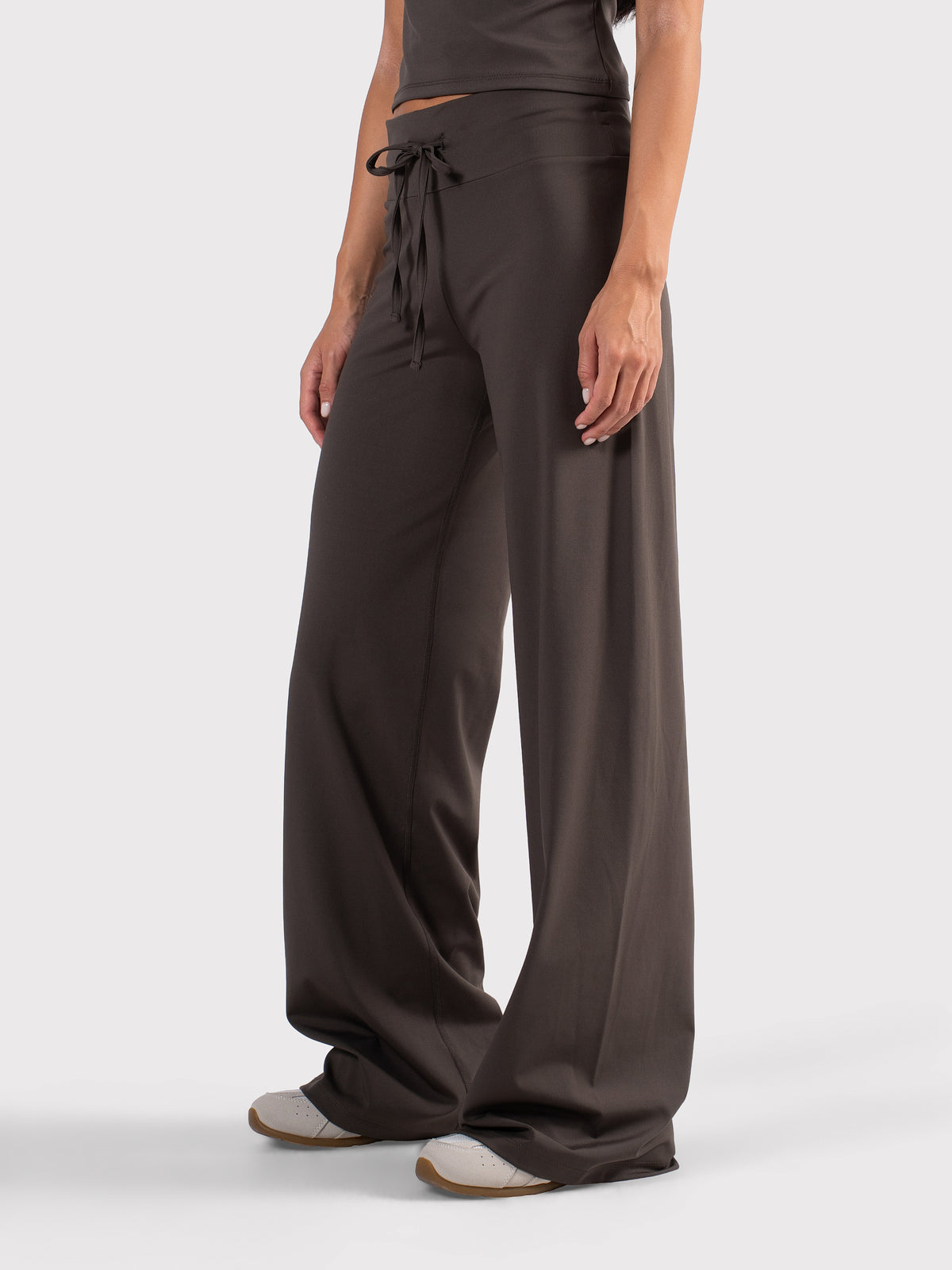 WIDE LEG DRAWSTRING MOVE PANTS BROWN