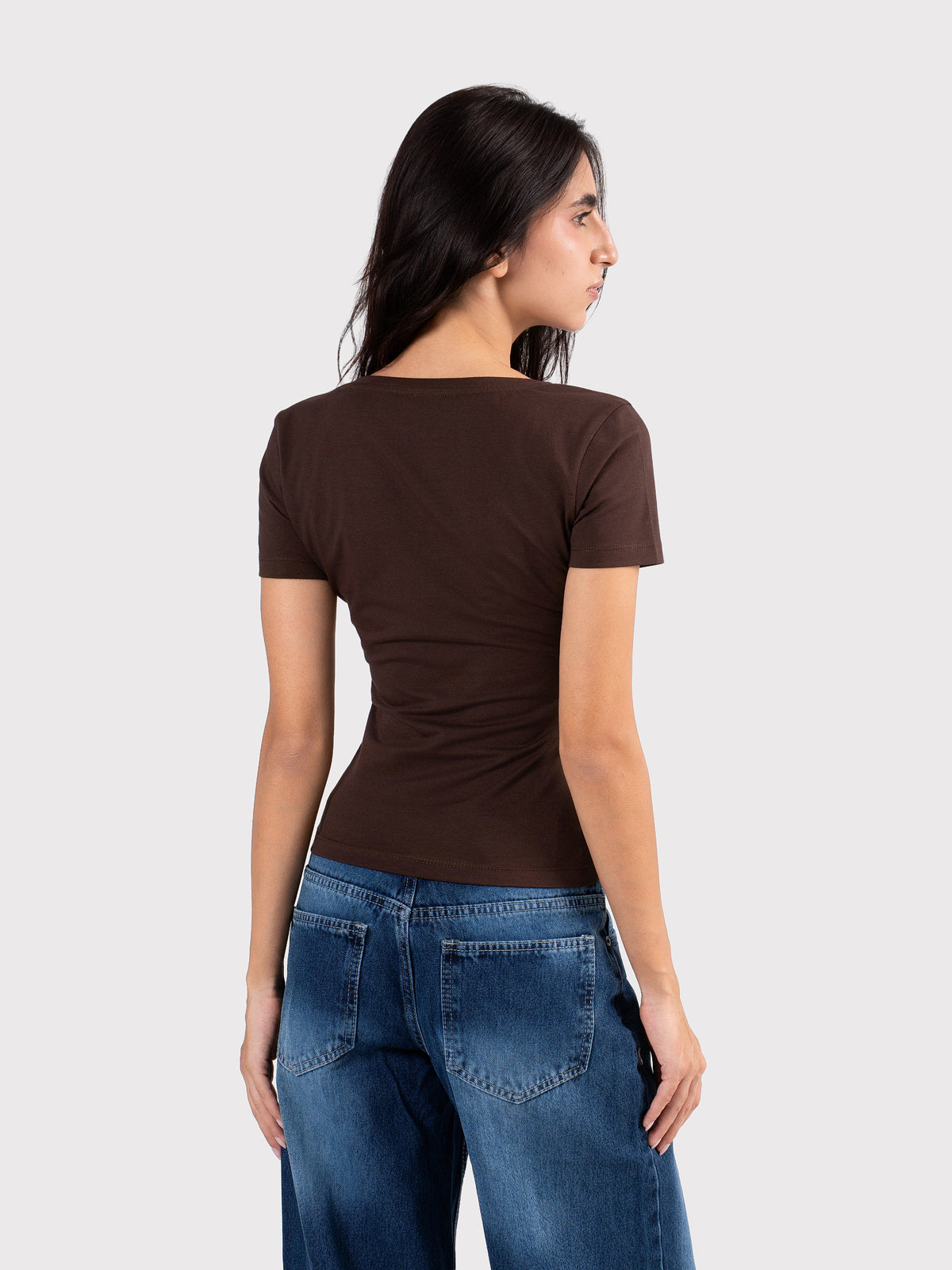 U-SHAPED SHORT SLEEVE BROWN