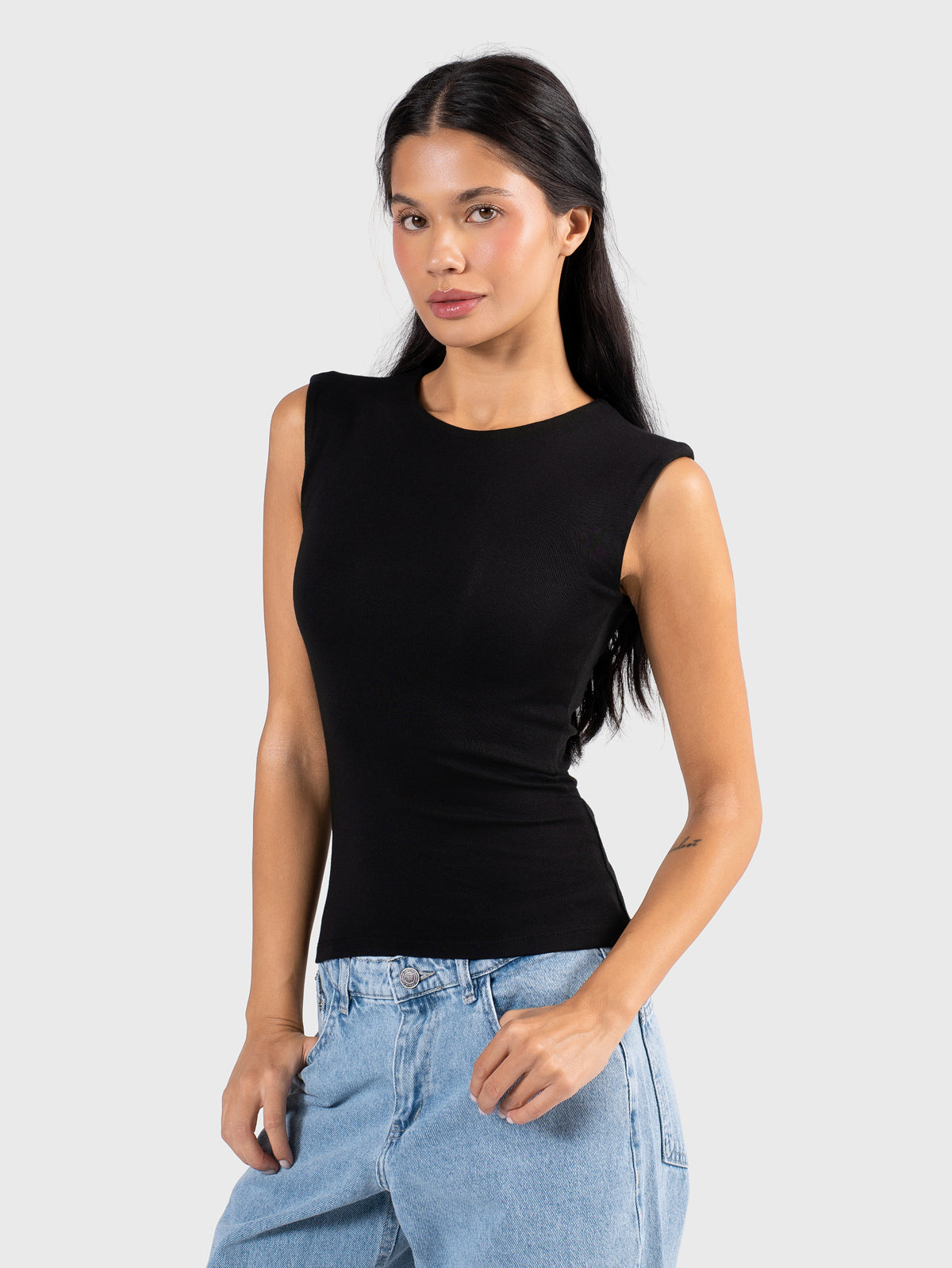 BLACK 4