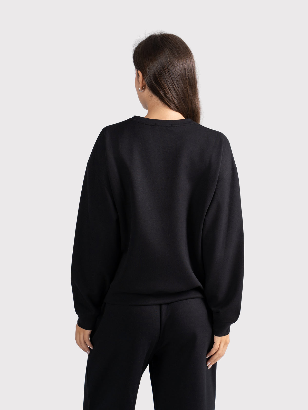 BREATHABLE CREWNECK BLACK