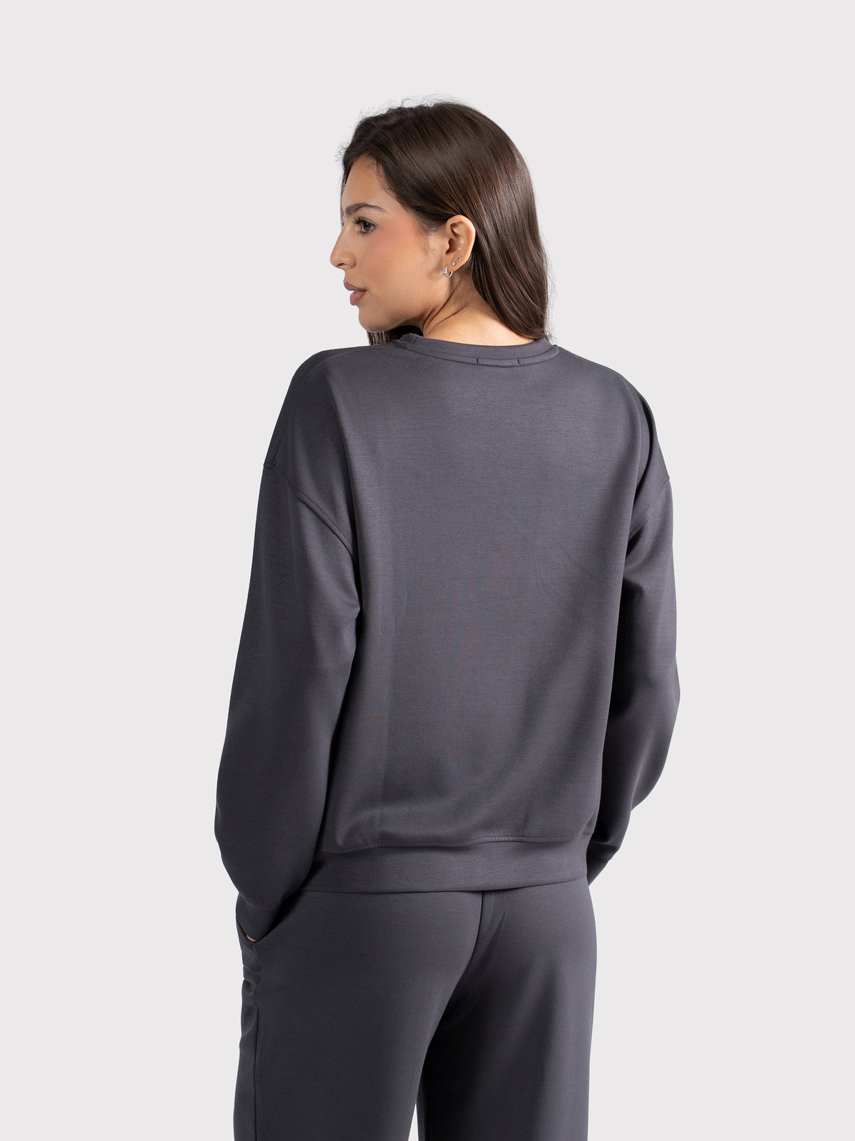 BREATHABLE CREWNECK GREY
