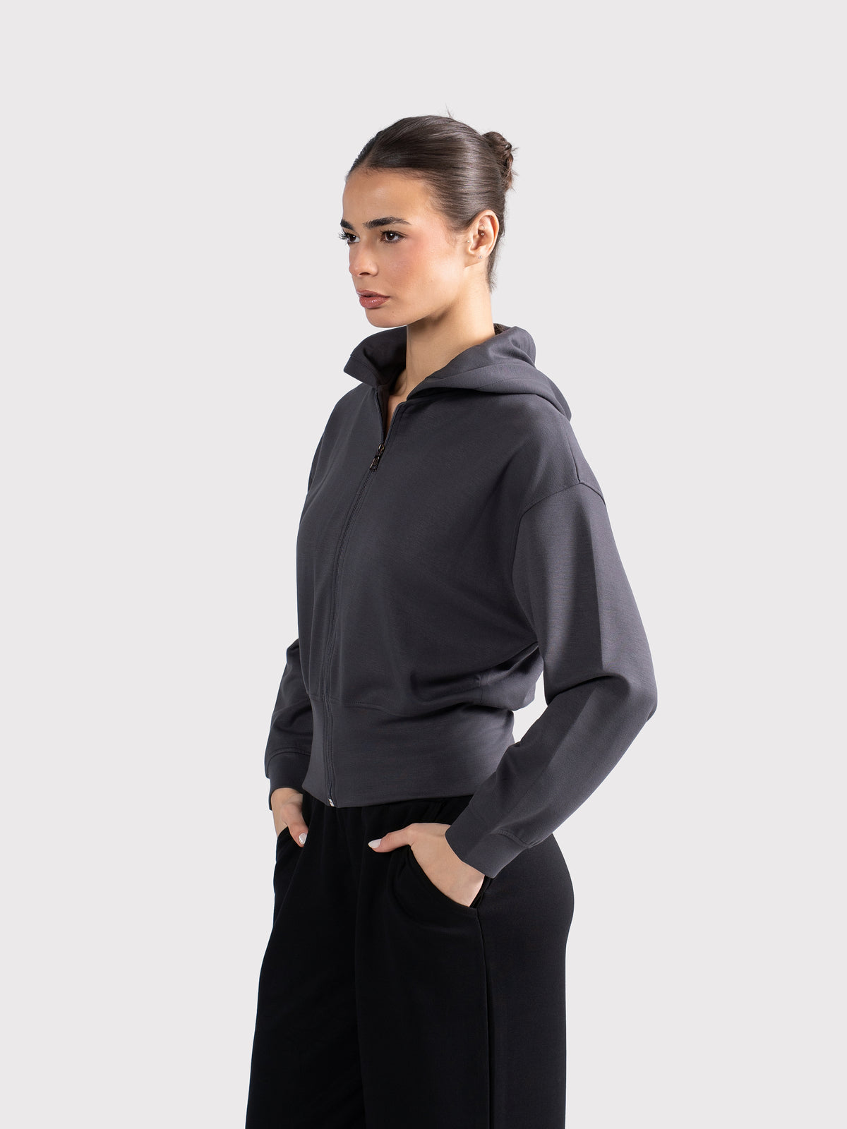 BREATHABLE ZIP-UP GREY