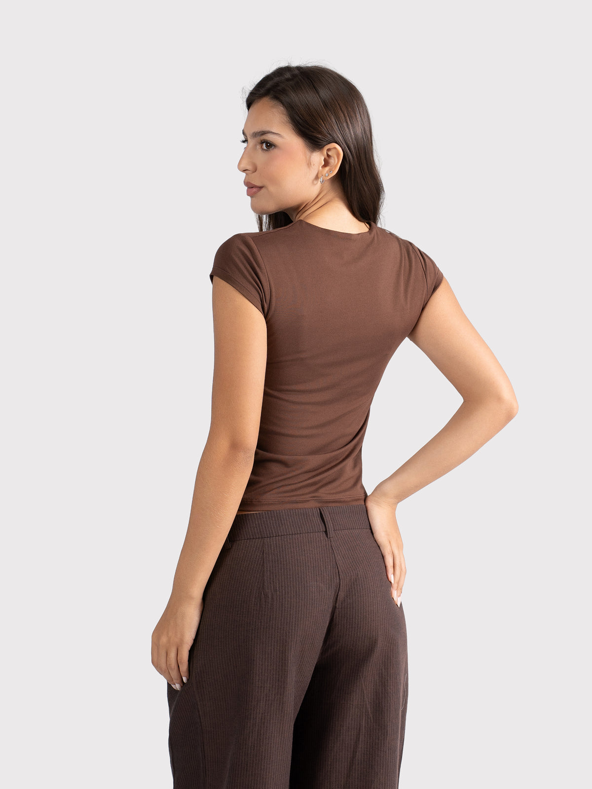 MICROFIBER BASIC SHORT SLEEVE TOP BROWN