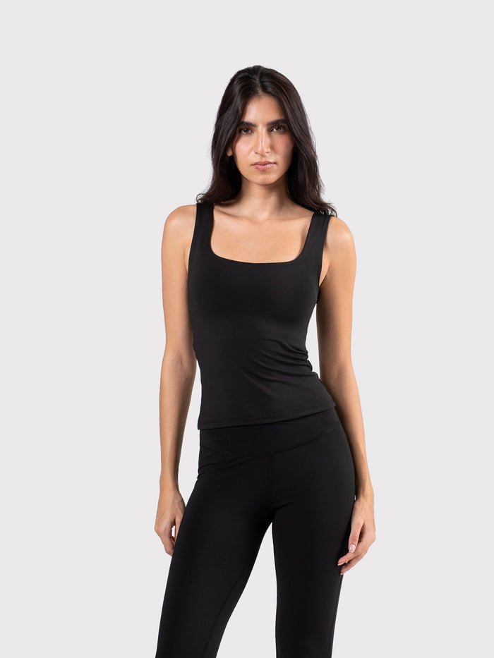 MOVE TANK TOP BLACK