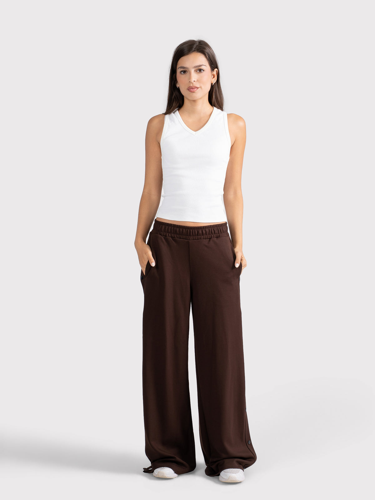BREATHABLE SNAP PANTS - BROWN