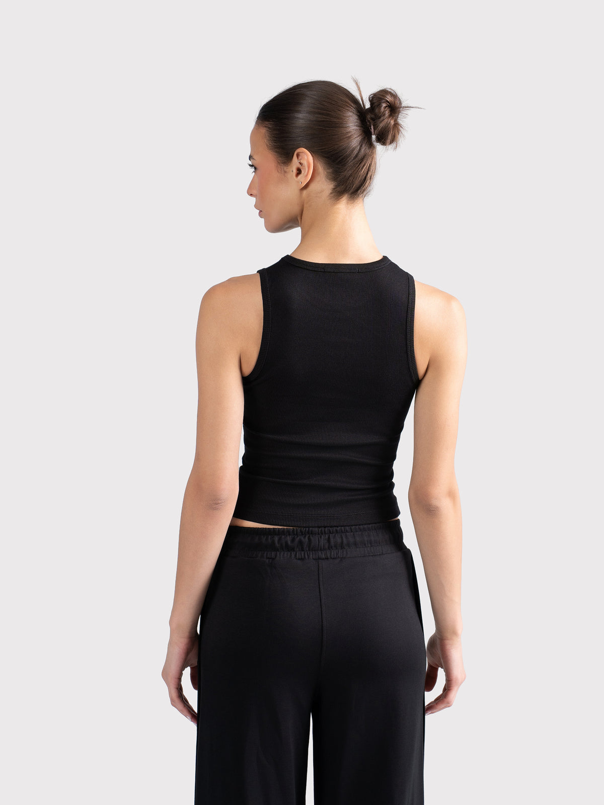 CREWNECK TANK TOP BLACK